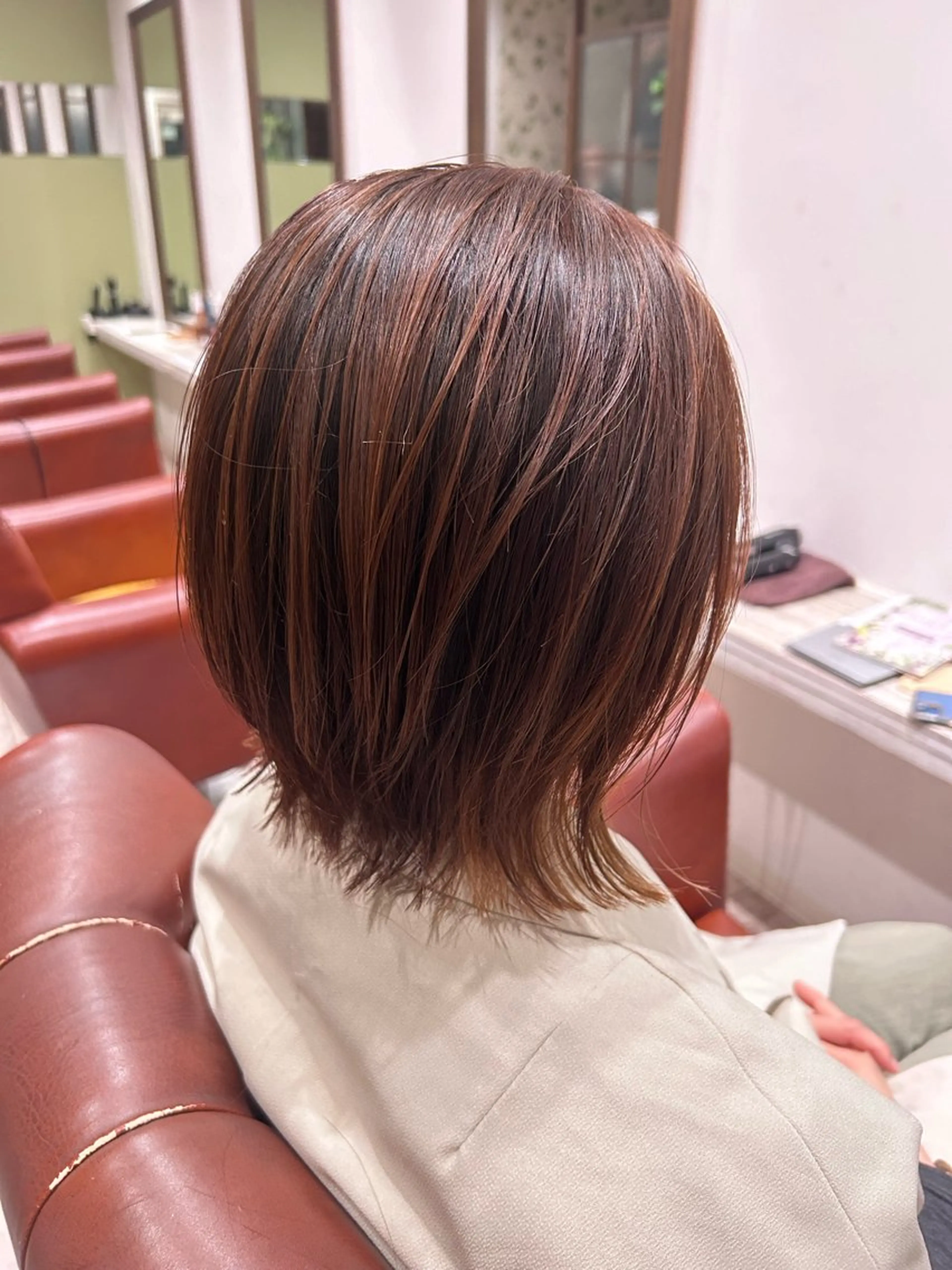 ミディアム カラー 海老名 理香子のヘアスタイル