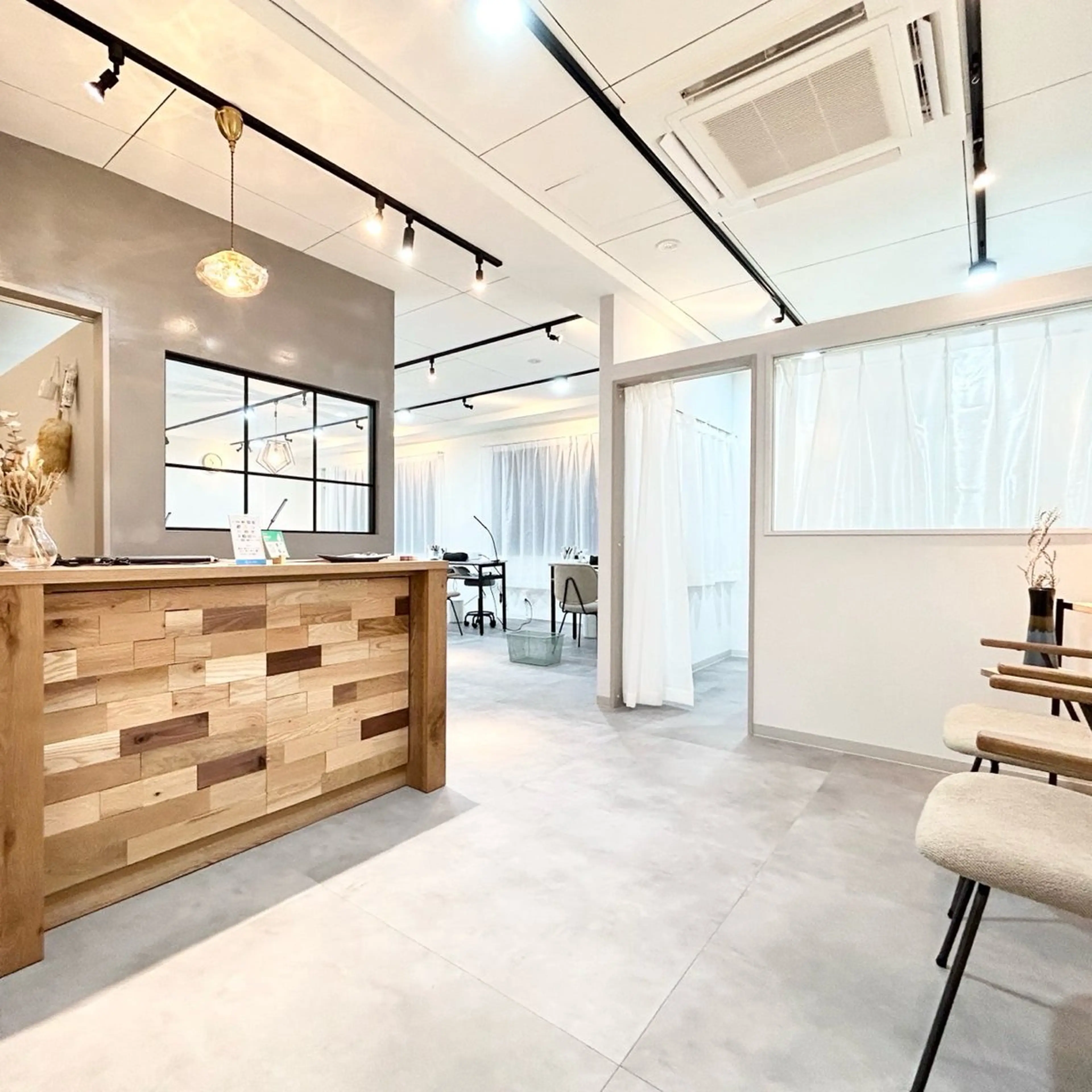 tiffin Sanaのネイルデザイン