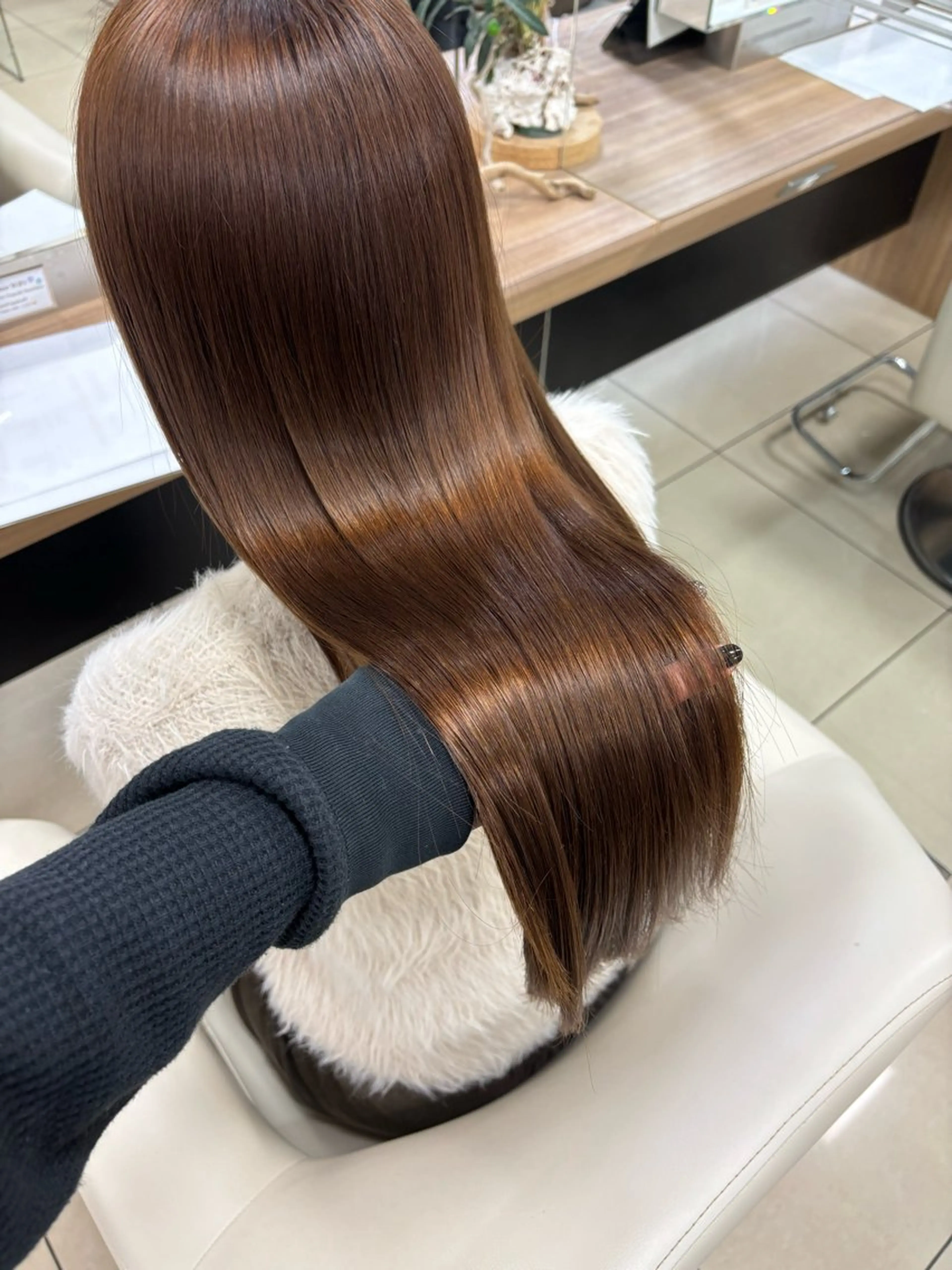 ロング パーマ 髪質改善 縮毛矯正 トリートメント 酸性ストレート ストレートパーマ 髪質改善/暗髪カラー ヘアアレンジ/スミレのヘアスタイル