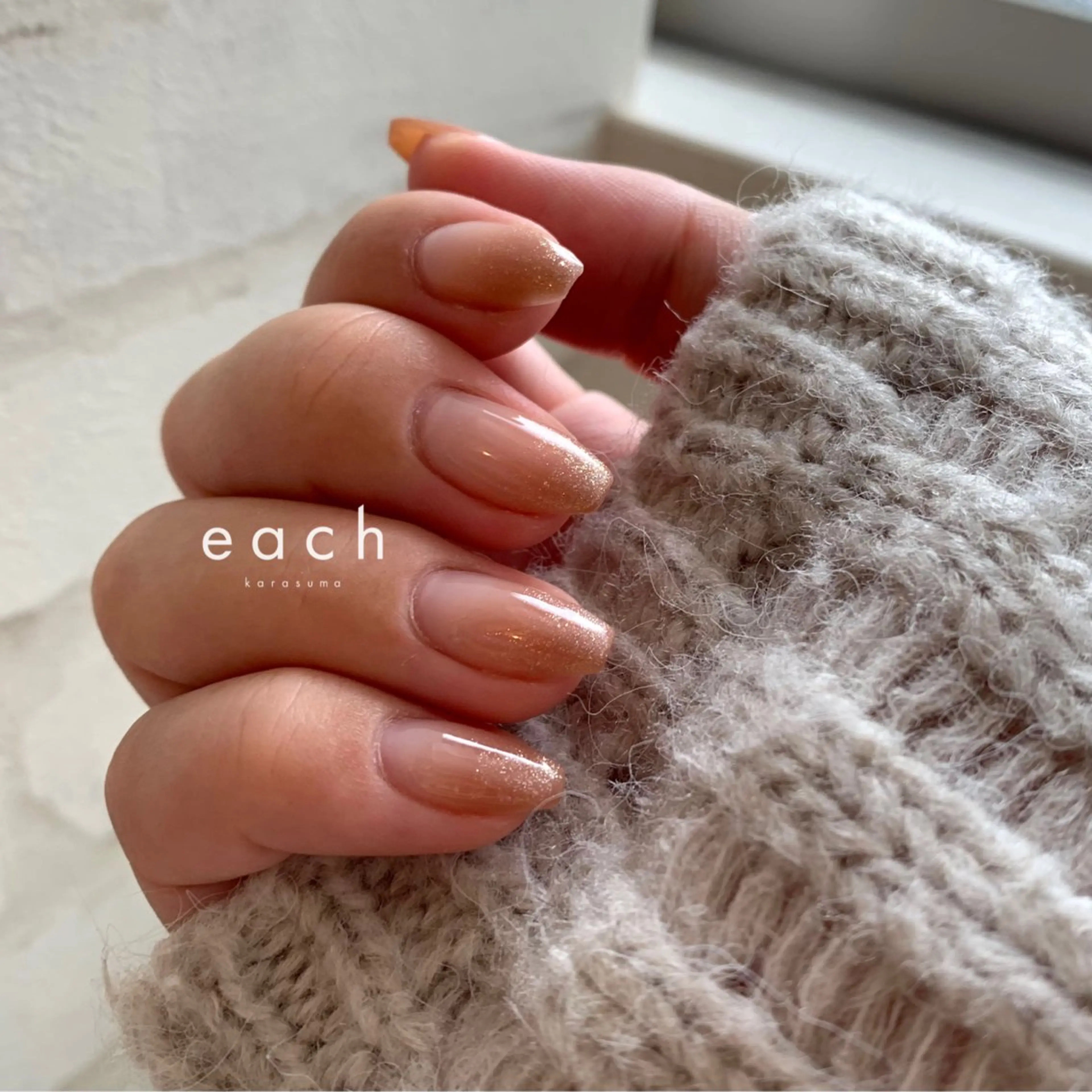 ネイル グラデーション ラメ(グリッター) each Hibikiのネイルデザイン