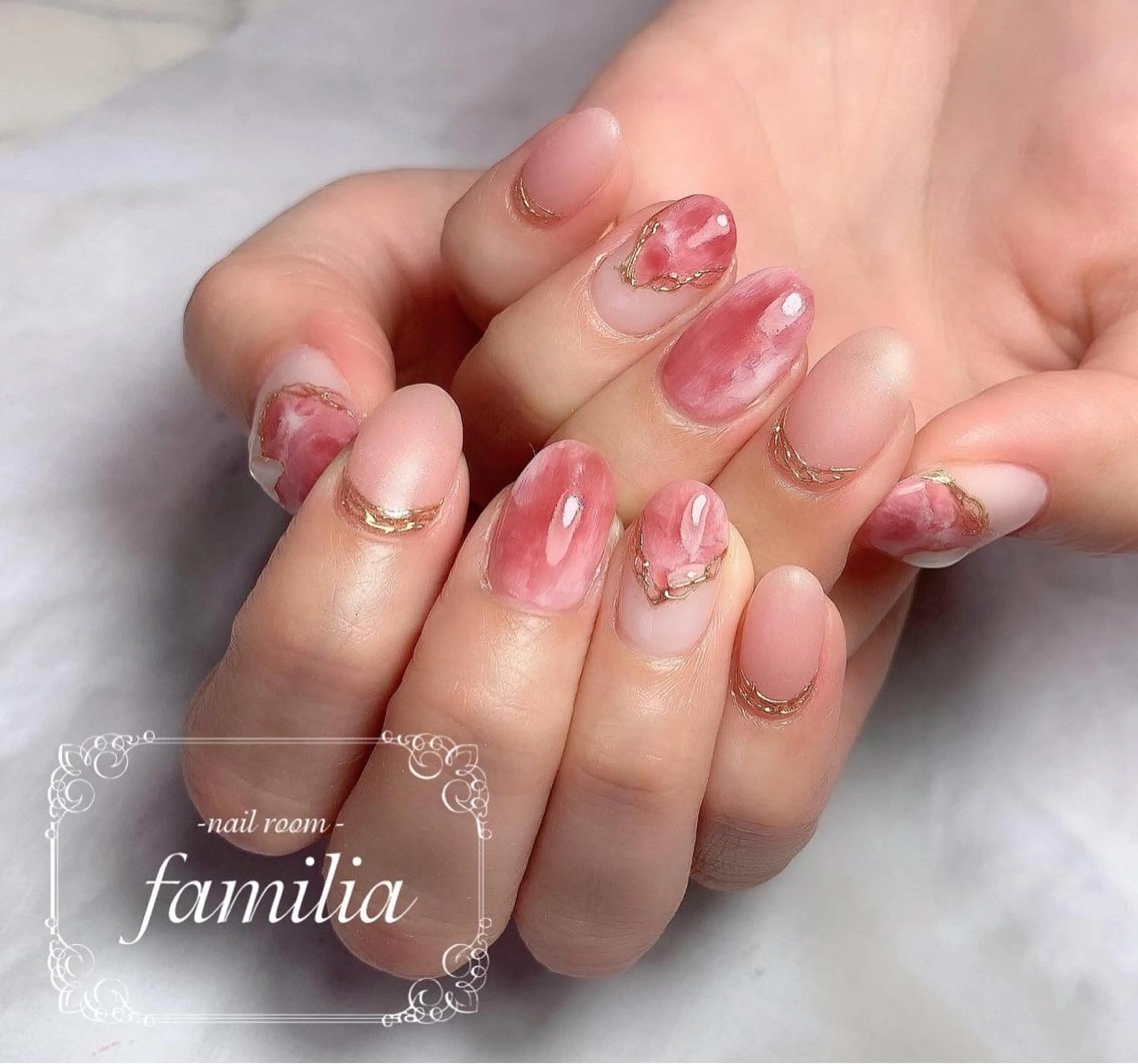 ネイル アートネイル マットネイル ミラーネイル ハンドネイル -nailroom- familiaのネイルデザイン