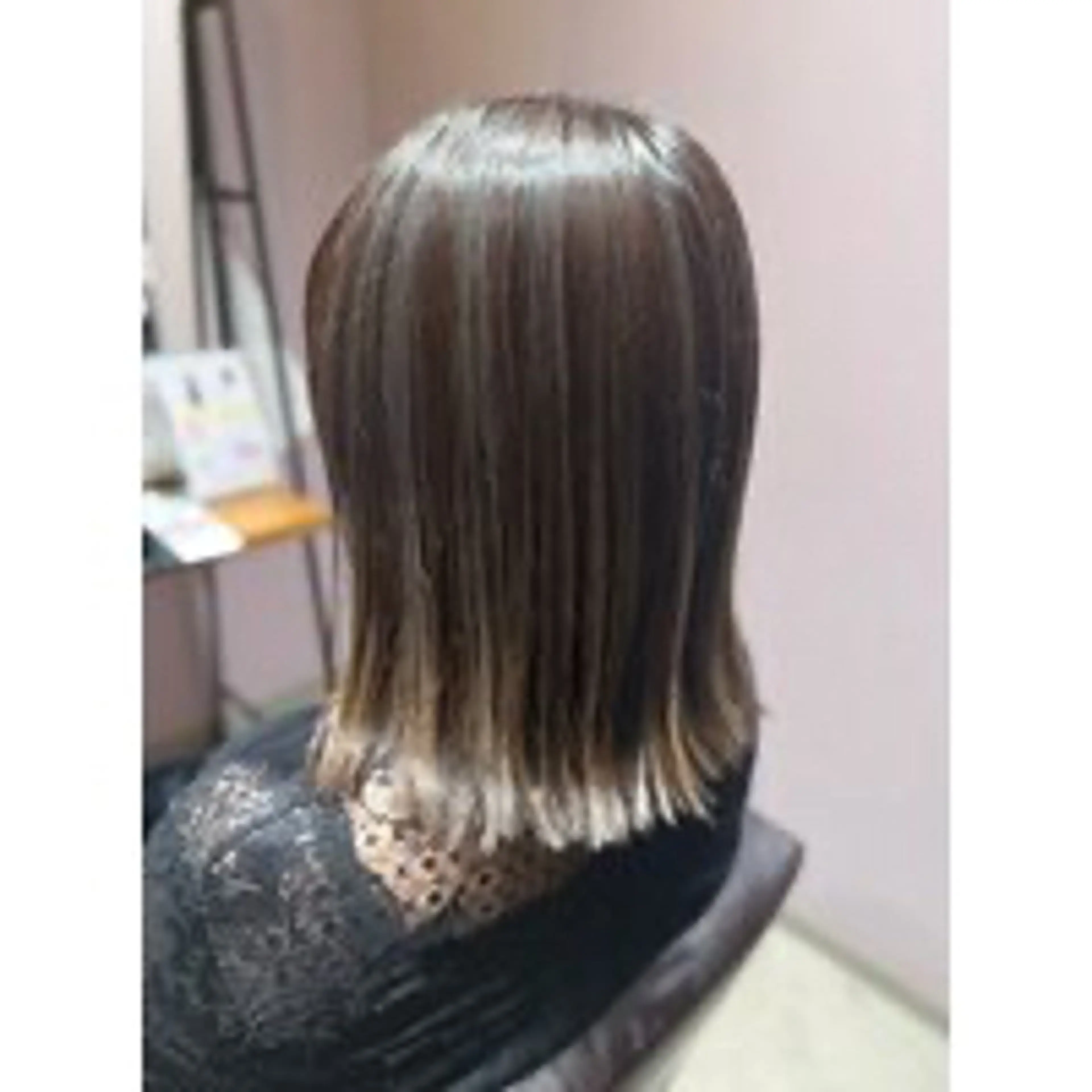 カラー 梶 瑞希のヘアスタイル