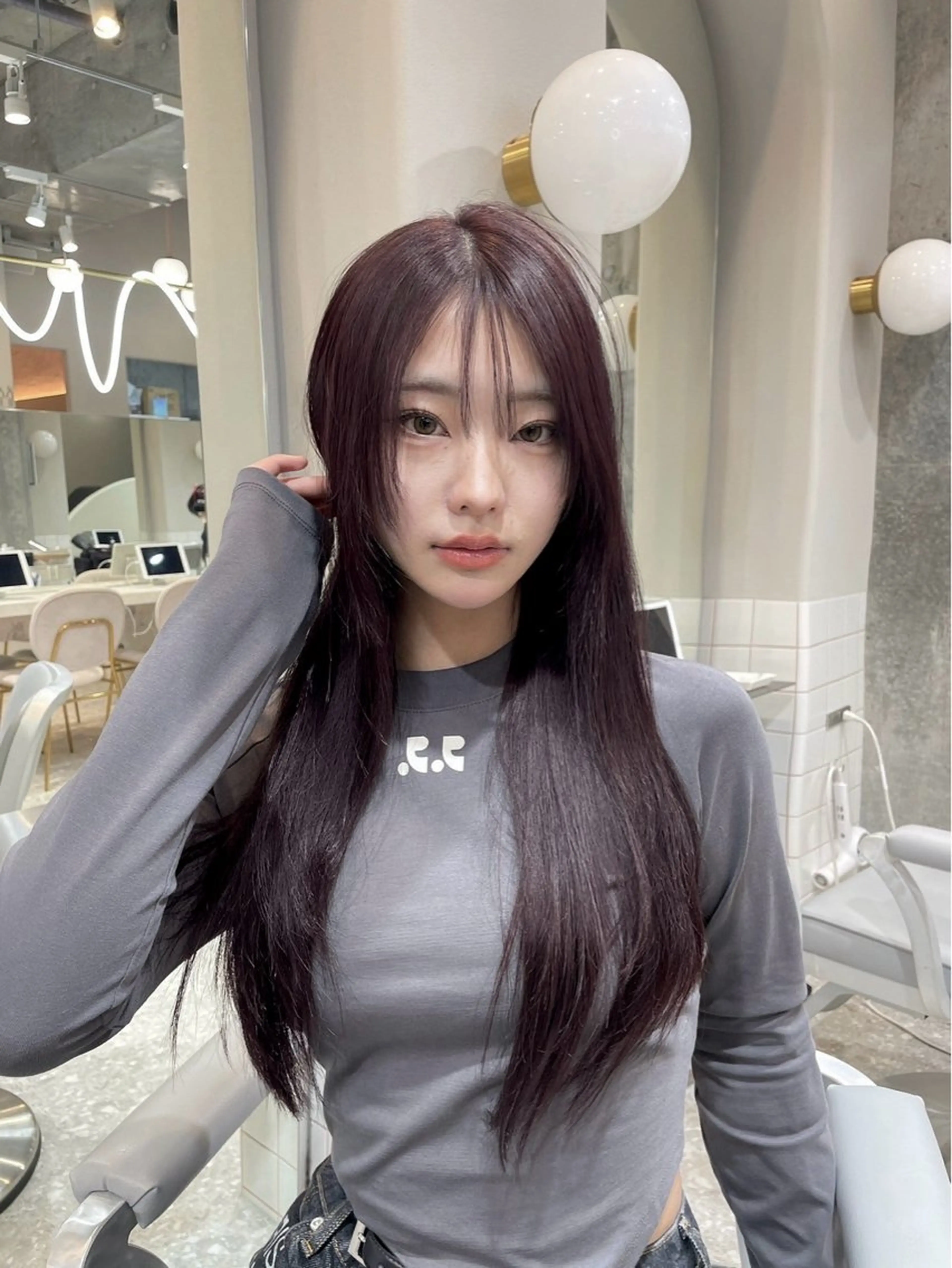 ロング カラー 顔まわりレイヤー レイヤーカット RIN🩶レイヤー /ハッシュカットのヘアスタイル