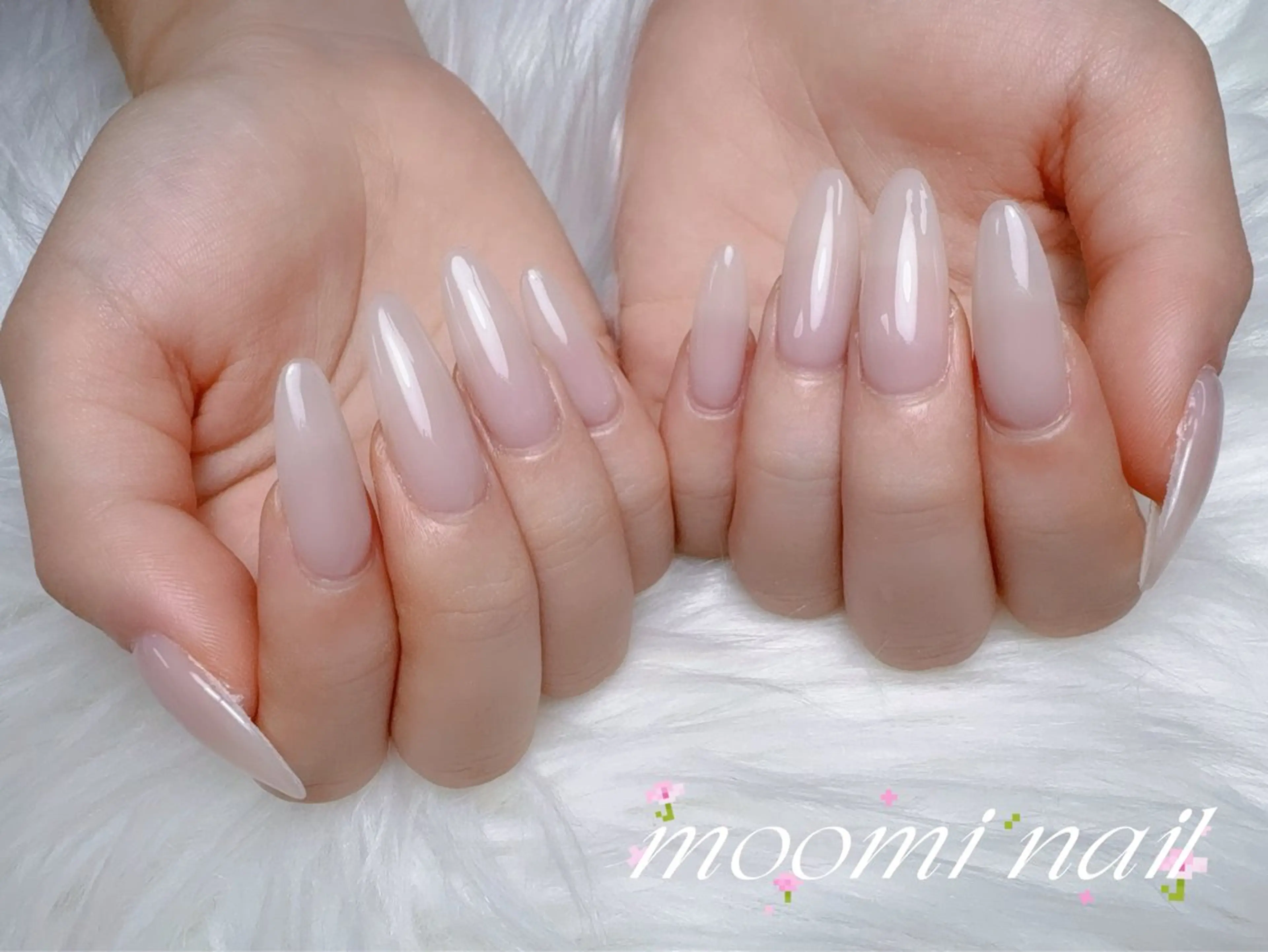 ネイル チークネイル フレンチネイル ジェルネイル グラデーション ハート ハンドネイル moomi nail スカルプ専門のネイルデザイン