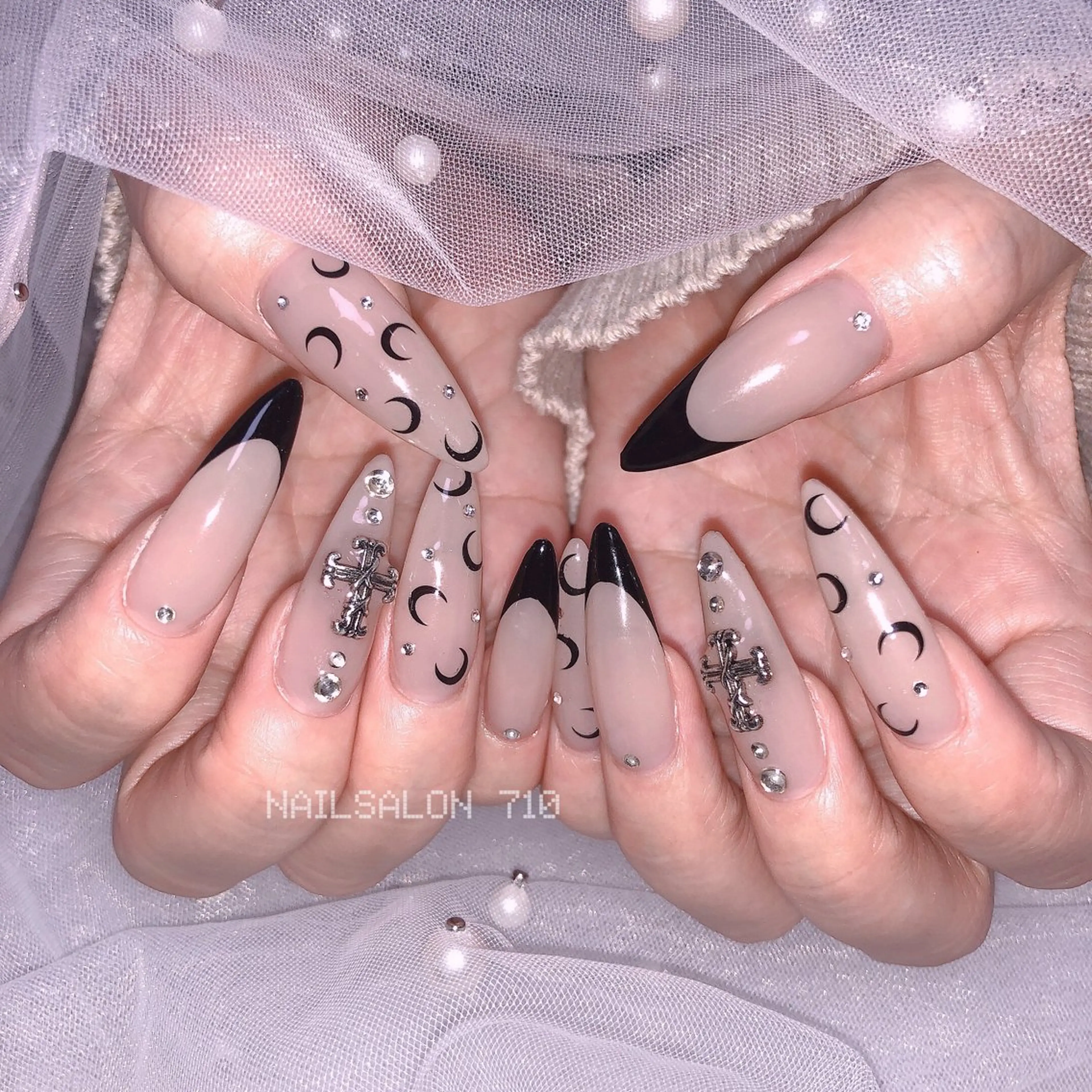 ネイル ハンドネイル ナナイチゼロ I.Naoのネイルデザイン