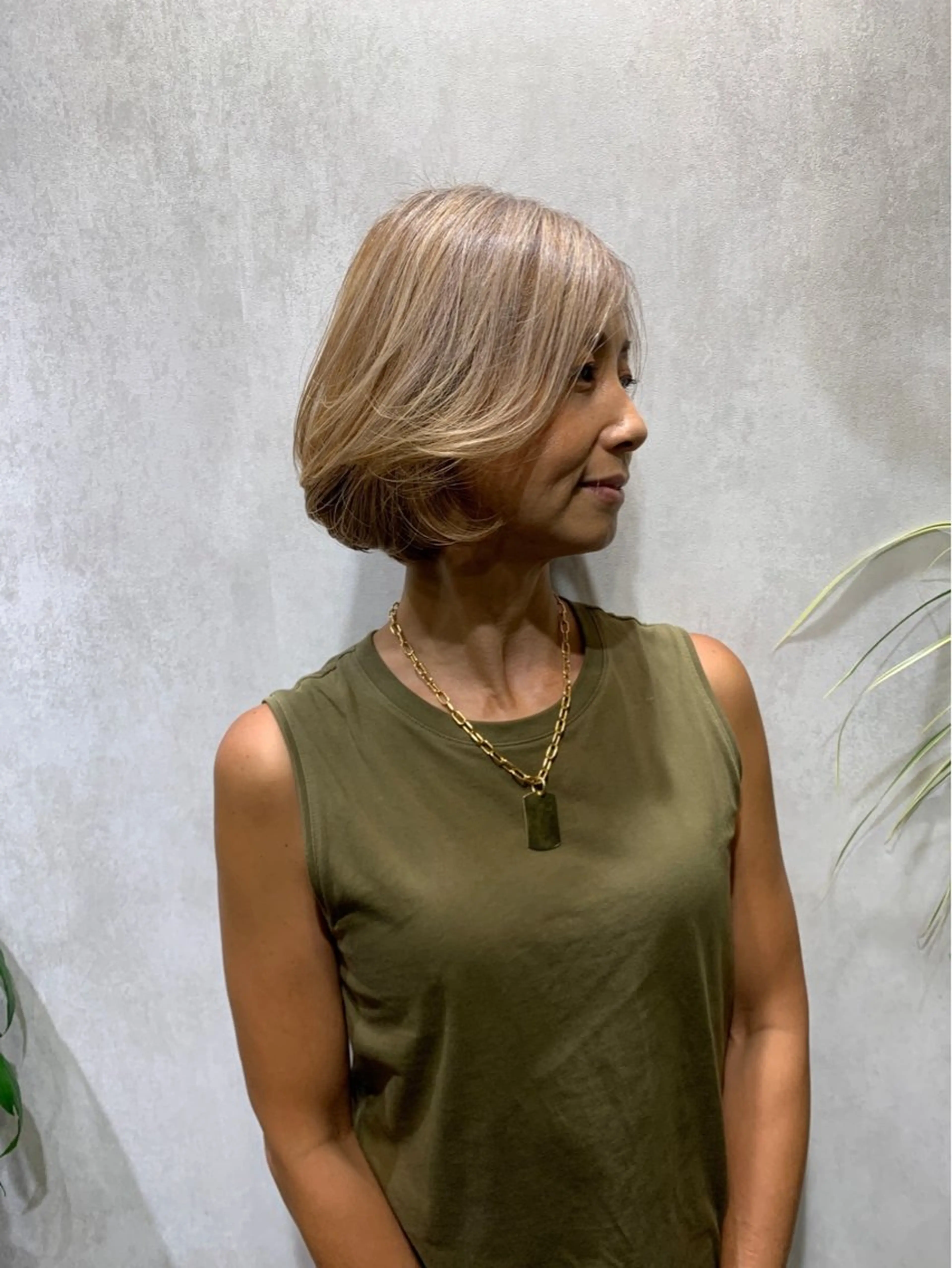 ショート カラー 馬場 彩のヘアスタイル