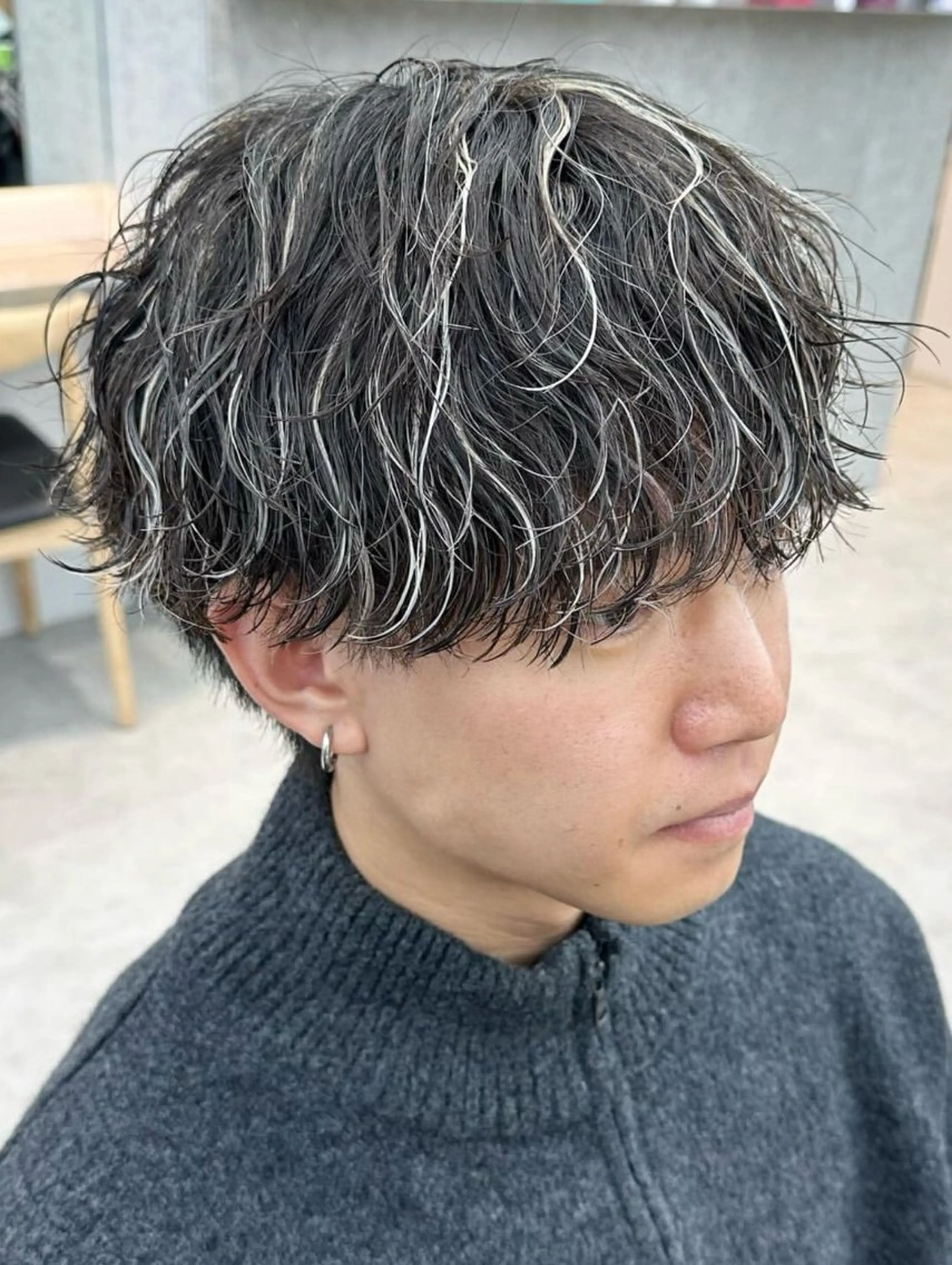 ショート カラー パーマ メンズ キッズ メンズメッシュ メッシュ ヘアカラー 栄💗メンズパーマ｜ ハイトーン｜haruのヘアスタイル