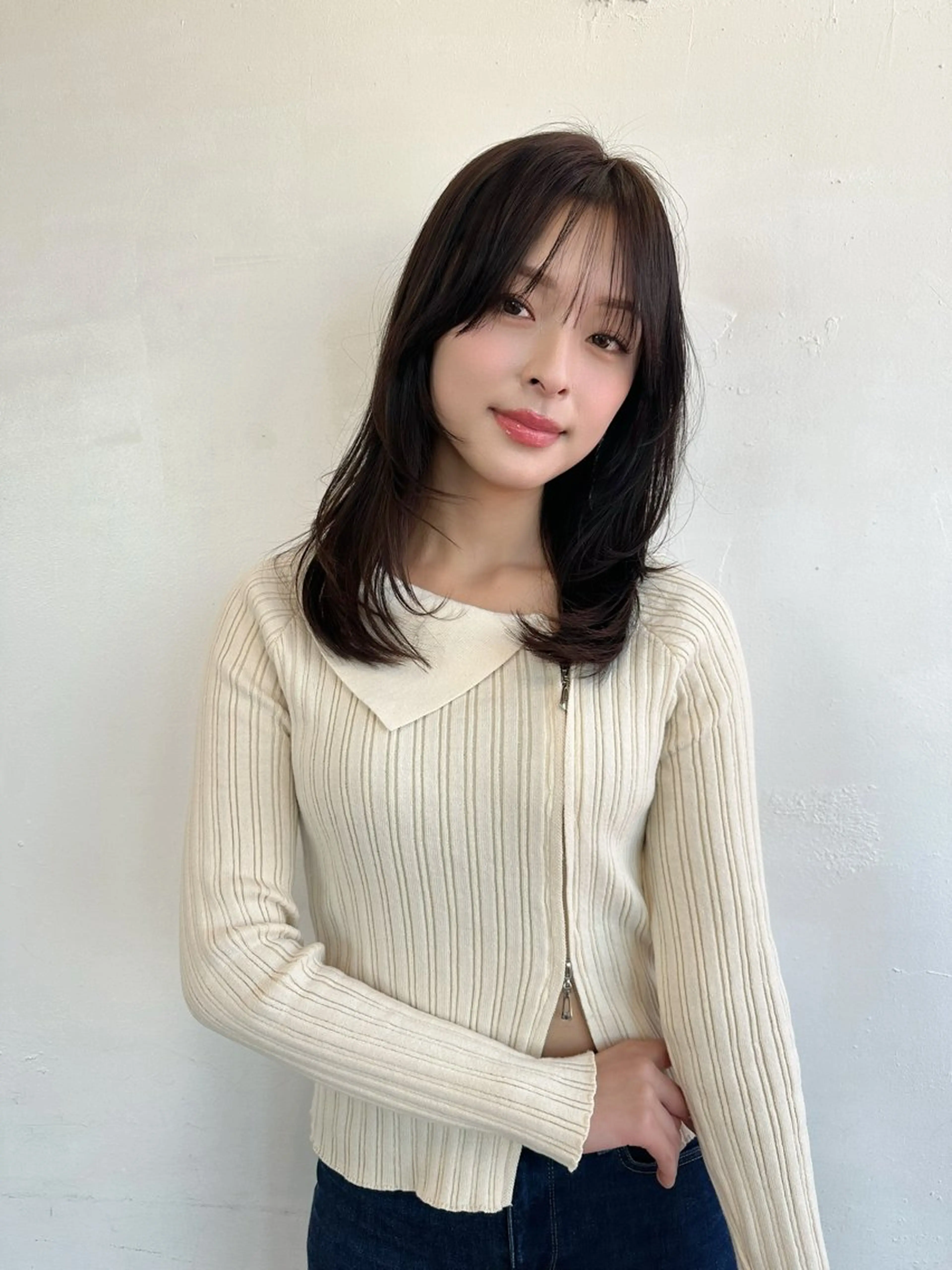 ミディアム 韓国風ヘア レイヤーカット 鎌倉 彩のヘアスタイル