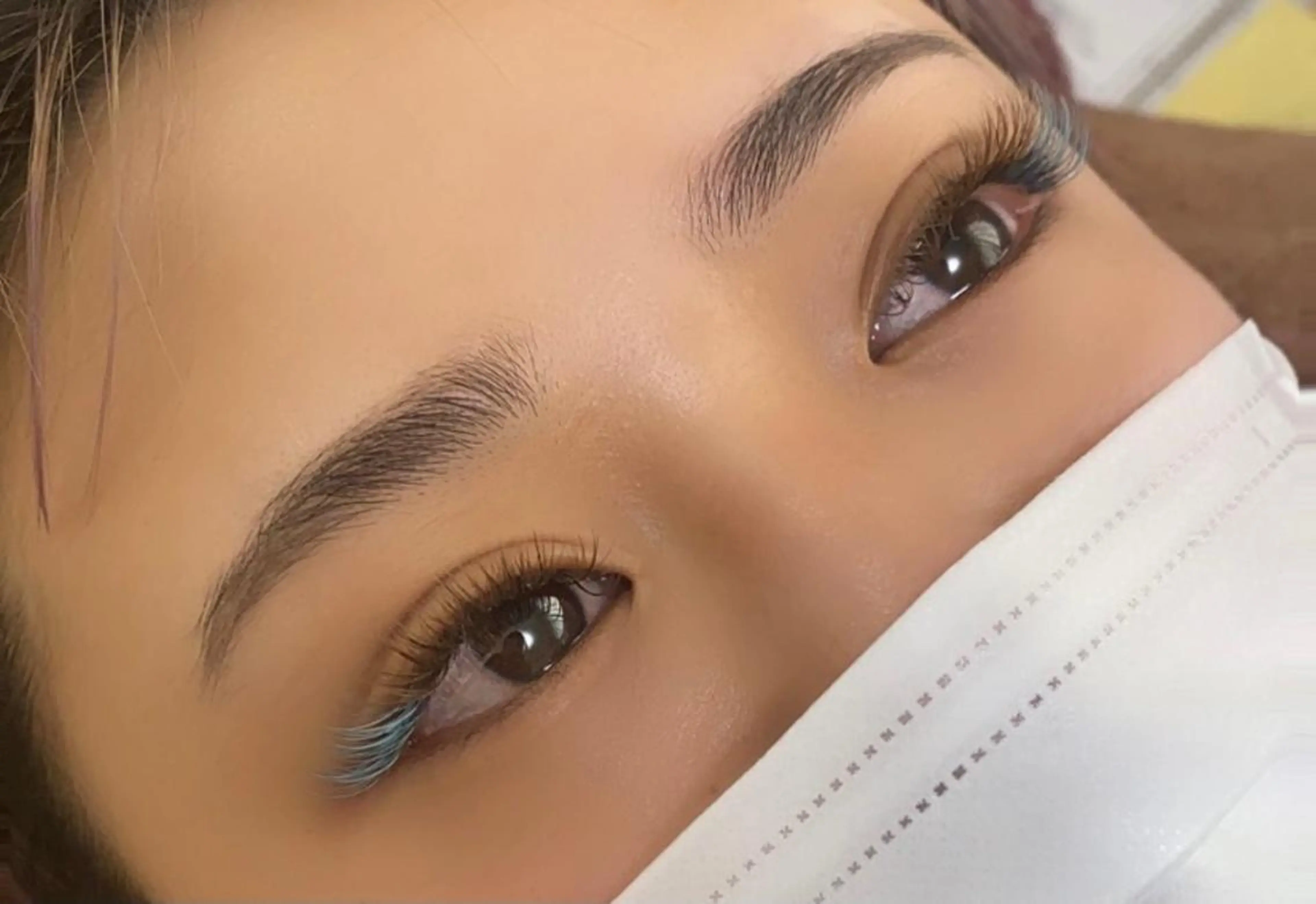 ボリュームラッシュカラーエクステつけ放題(オフ込み)の写真