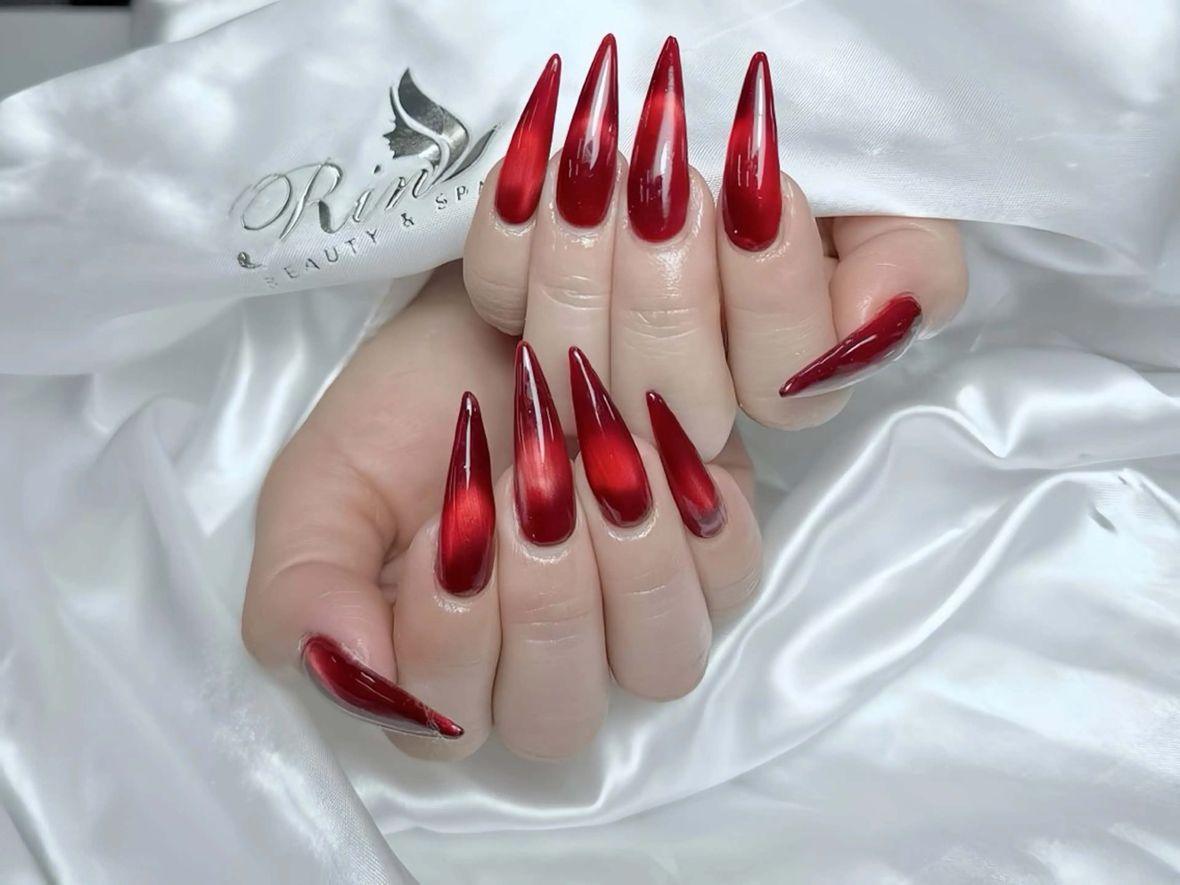 ネイル 成人式 ロングネイル ネイルチップ ハンドネイル Rin Nail 新大久保店のネイルデザイン