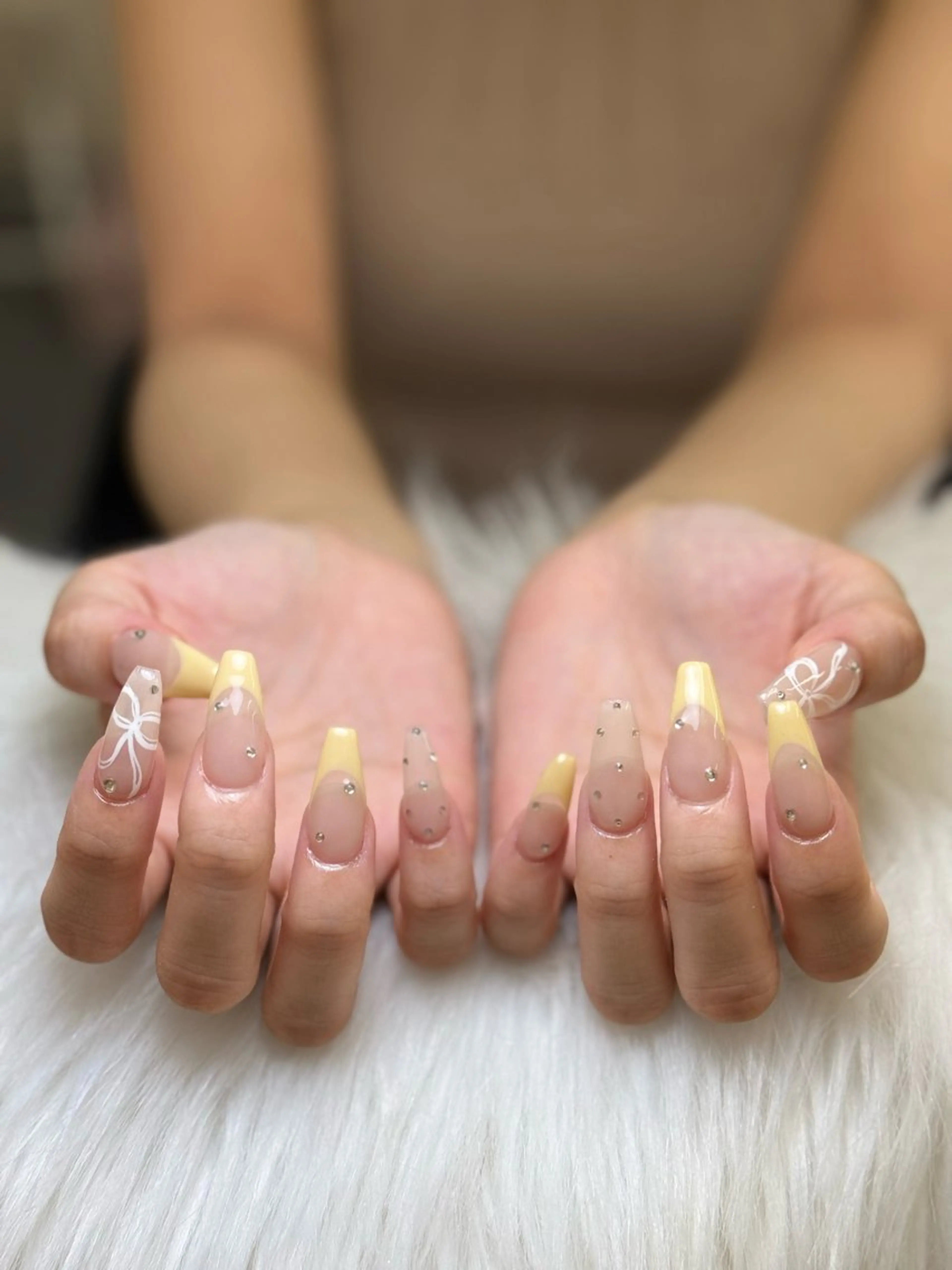 ネイル アートネイル ジェルネイル ガーリー キラキラネイル Nihonthy Nail 新宿所属・Nihonthy Nail 新宿のネイルデザイン