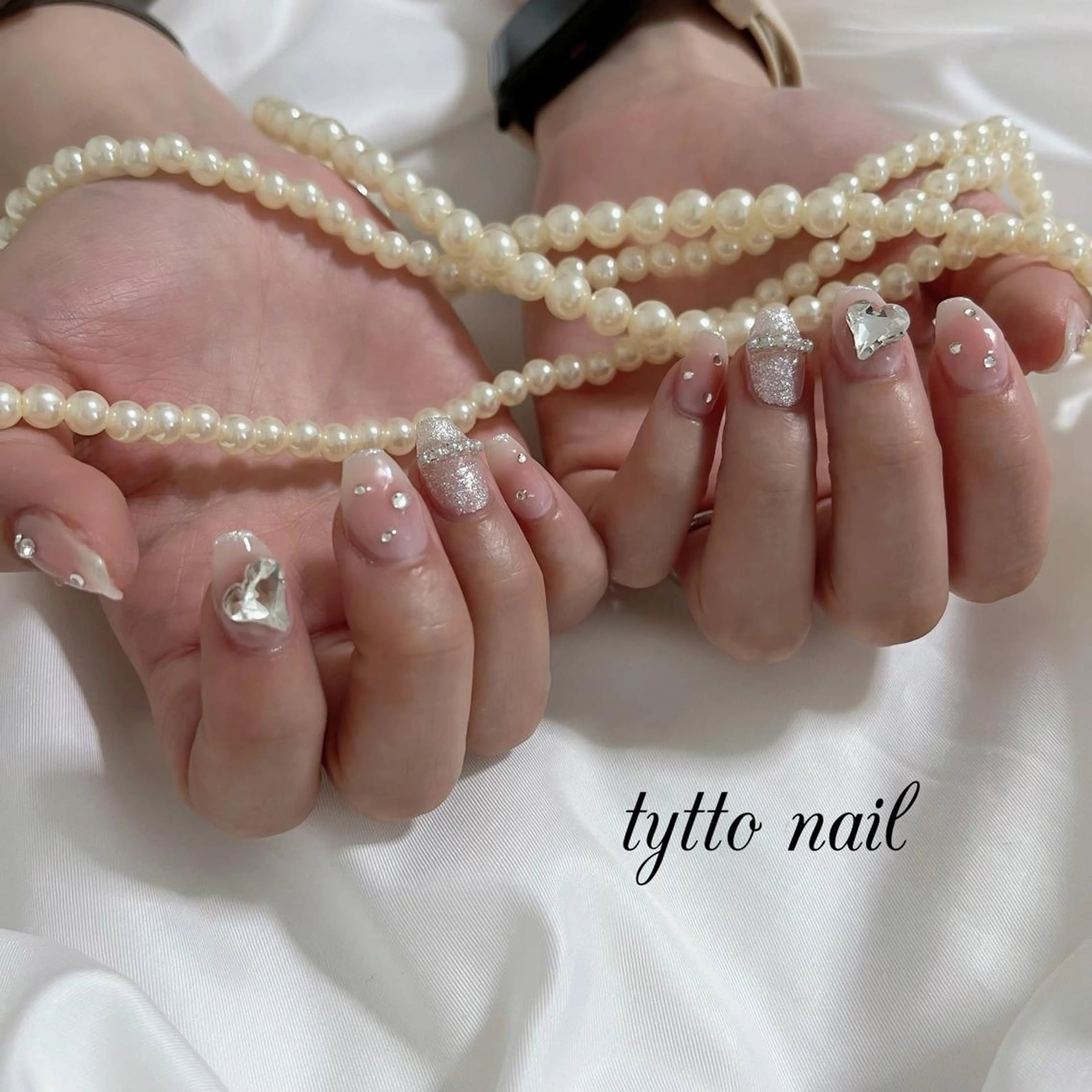 ネイル チークネイル ハート キラキラネイル 韓国ネイル ラメ(グリッター) ハンドネイル tytto nail ❤︎‪‪eri‪‪のネイルデザイン