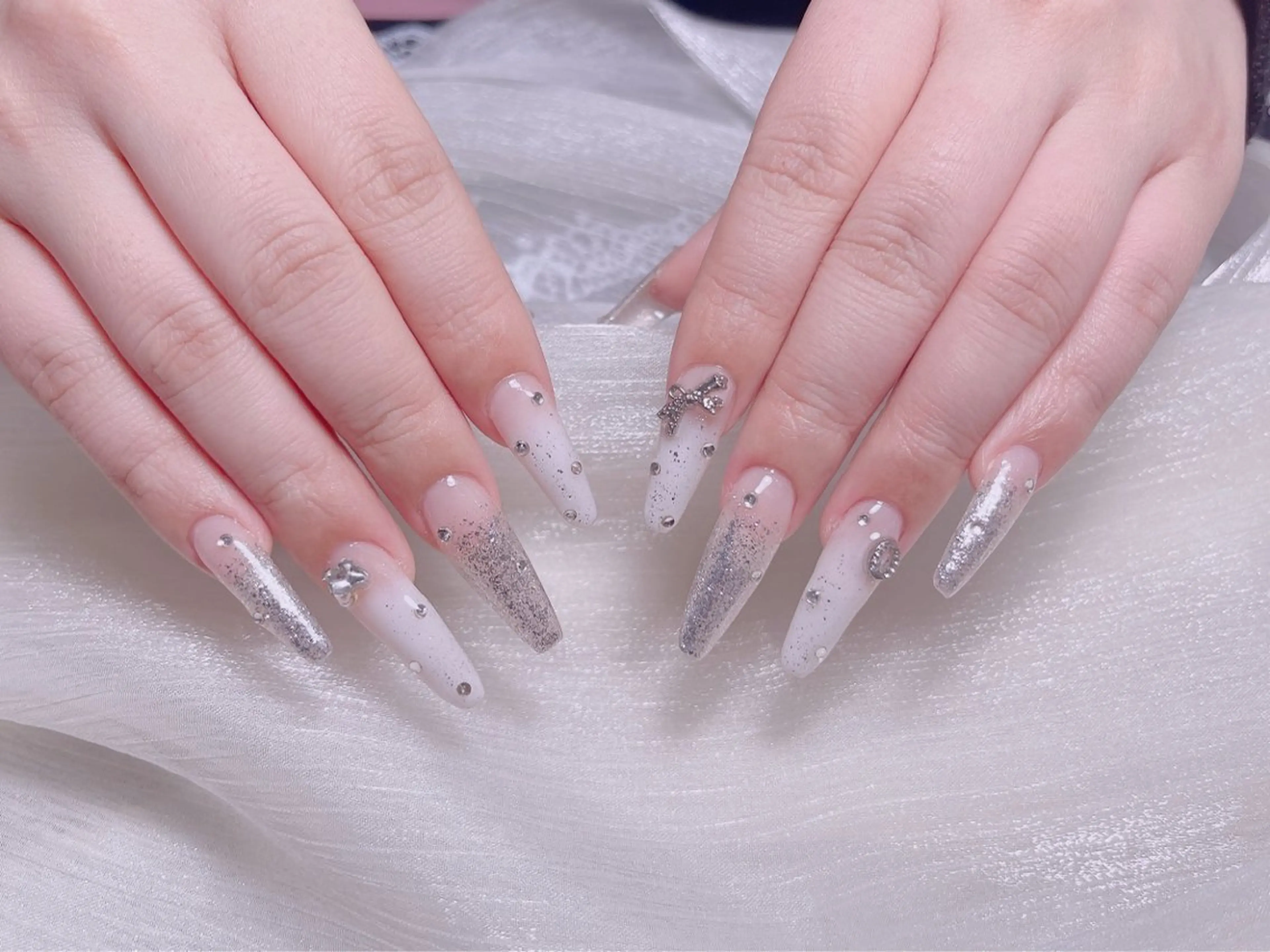 ネイル ハンドネイル KARI ネイルサロンのネイルデザイン