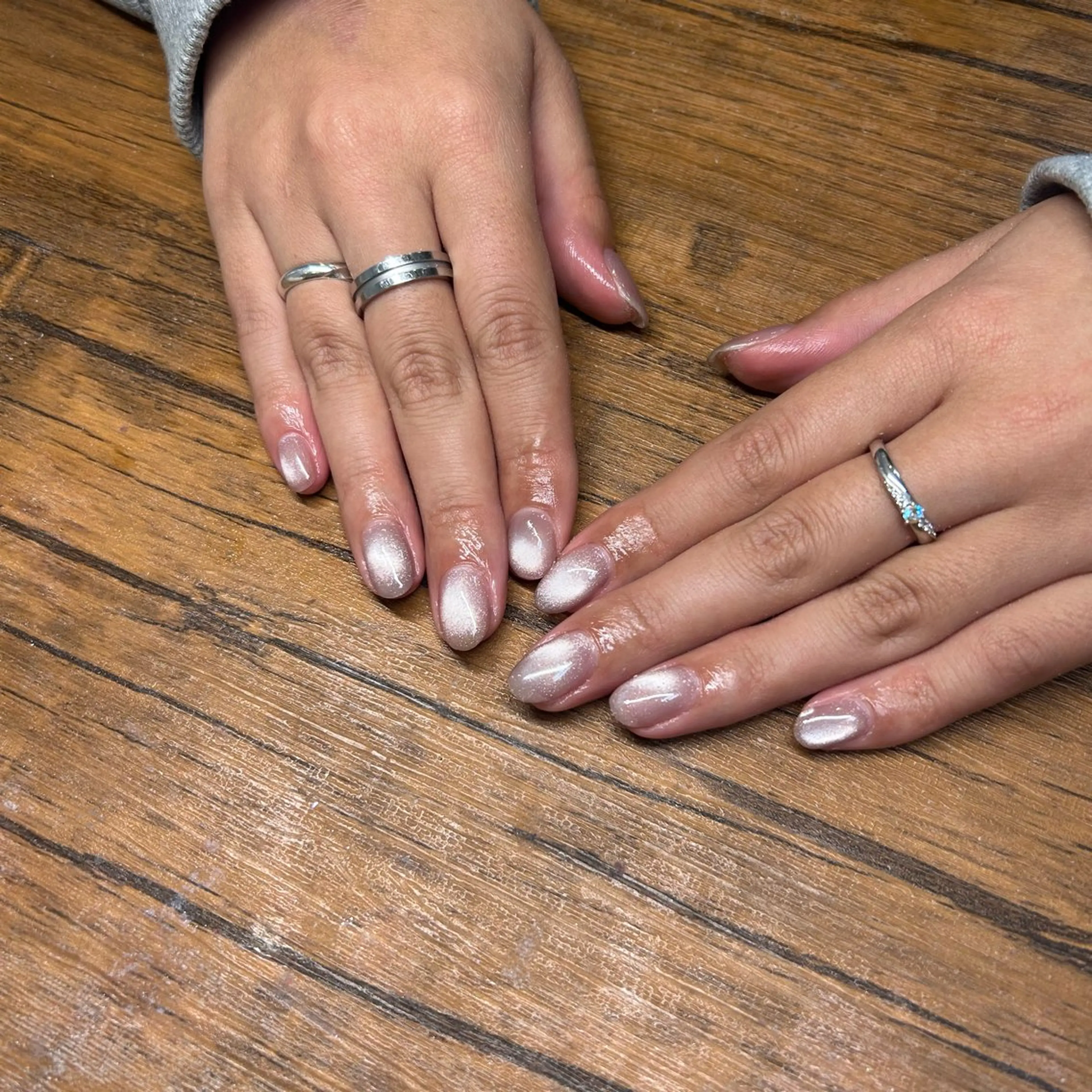 ネイル マグネットネイル ネイルサロンエーナイン琴似店所属・エーナイン琴似店 HARUNAのネイルデザイン