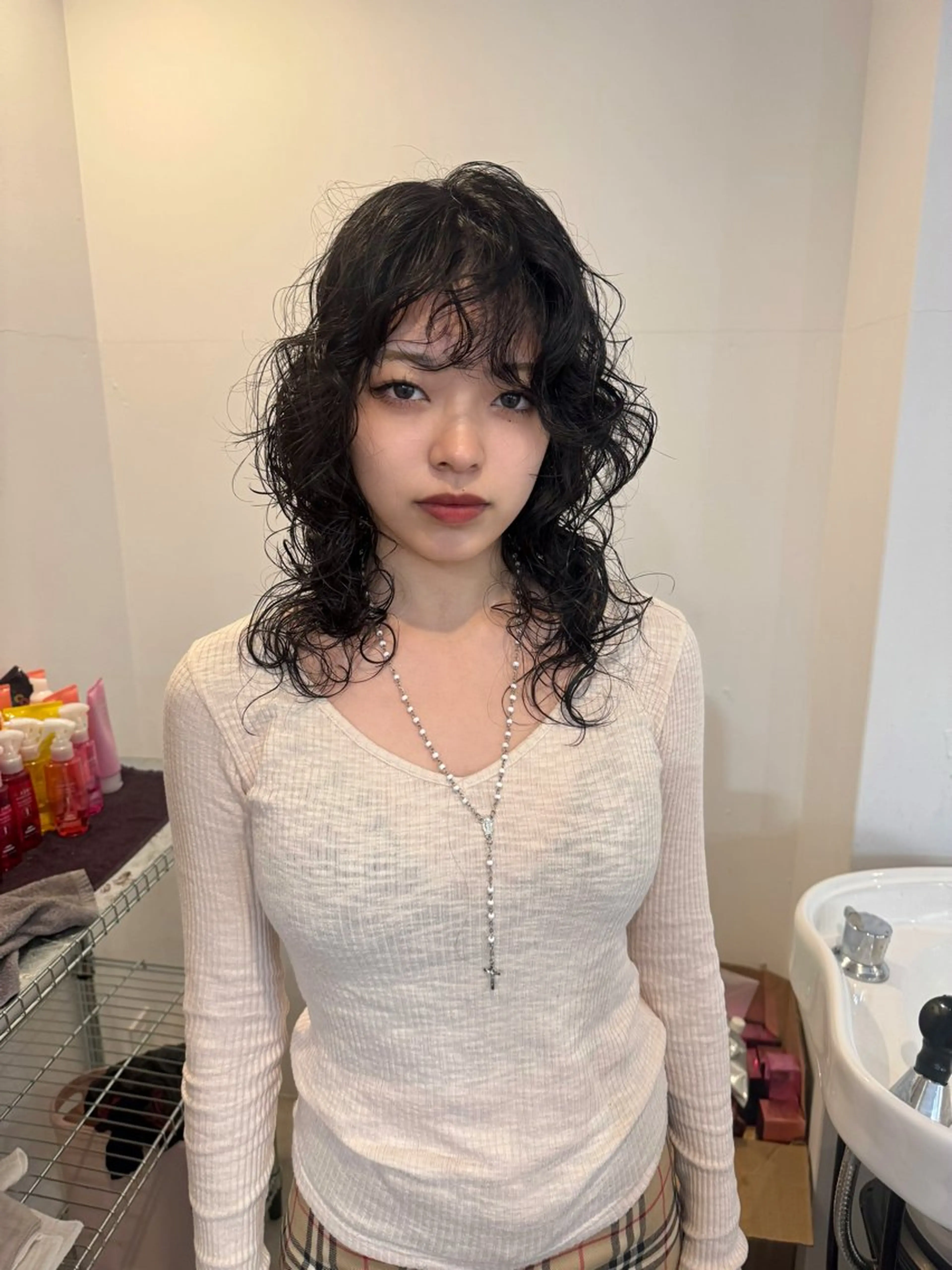 セミロング 室屋 鈴音のヘアスタイル