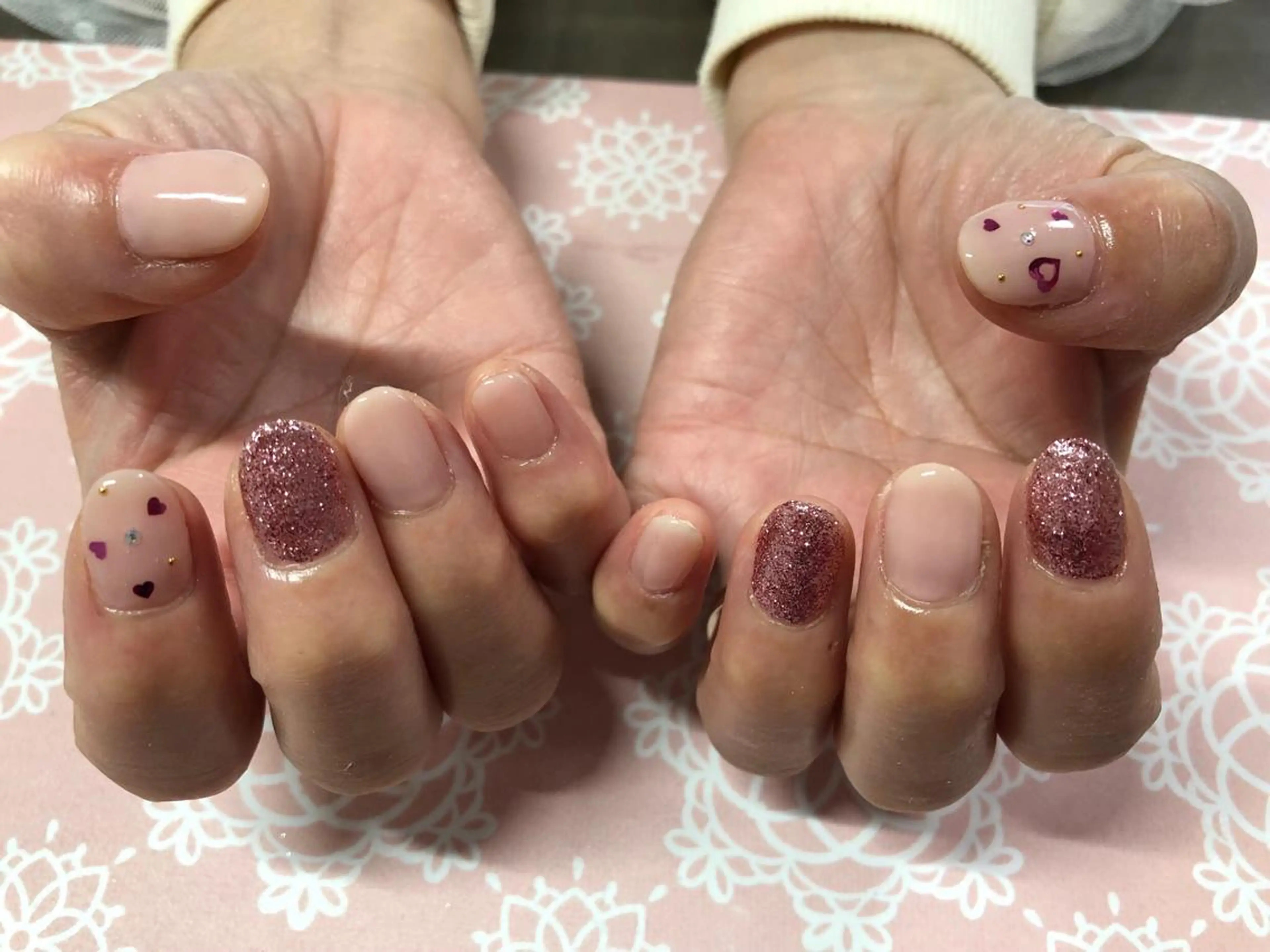 ネイル ハンドネイル 西岡 杏のネイルデザイン