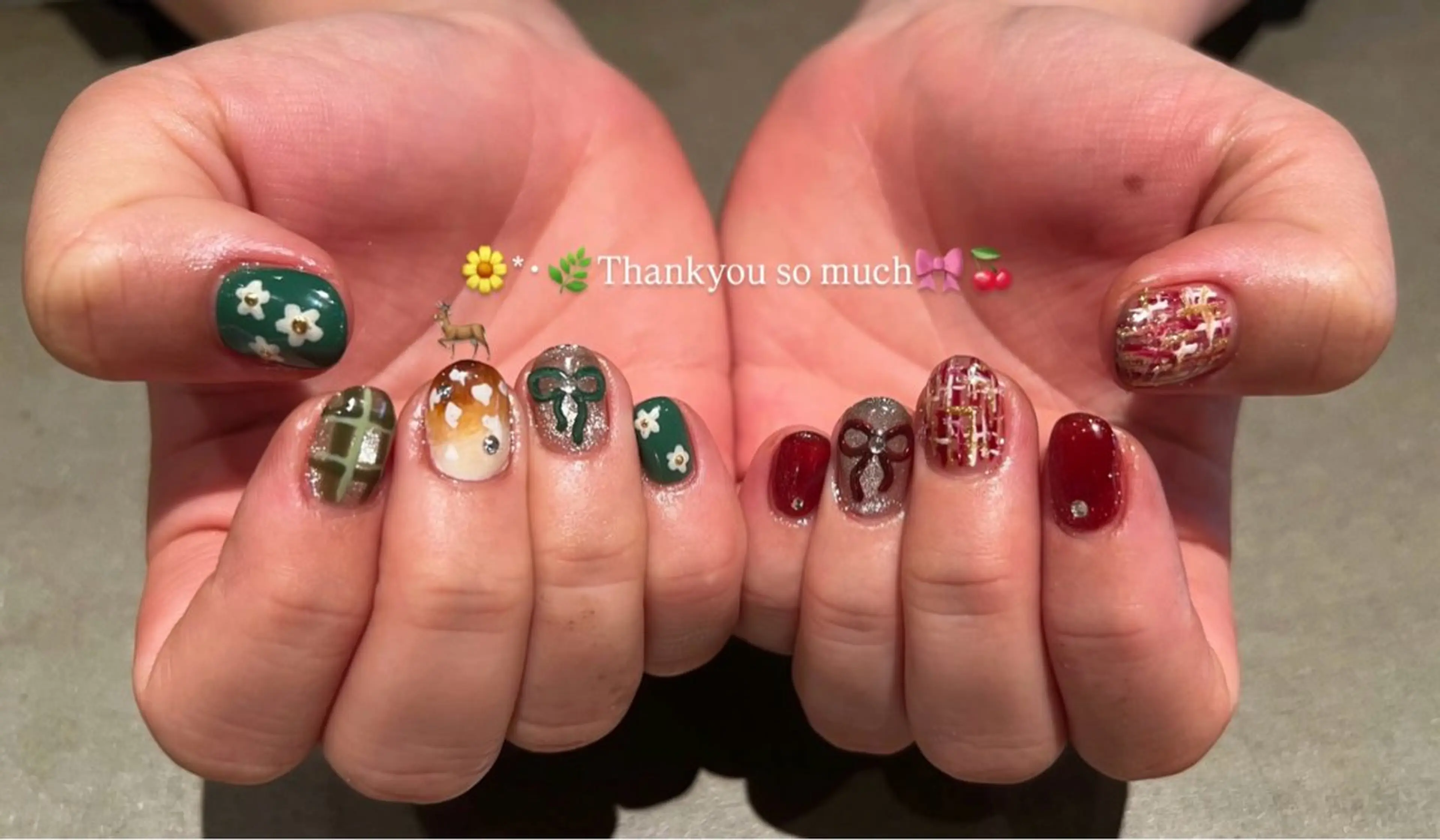 ネイル マグネットネイル ぷっくりネイル リボン ツイードネイル ハンドネイル ウエチ ノリカ🐸のネイルデザイン