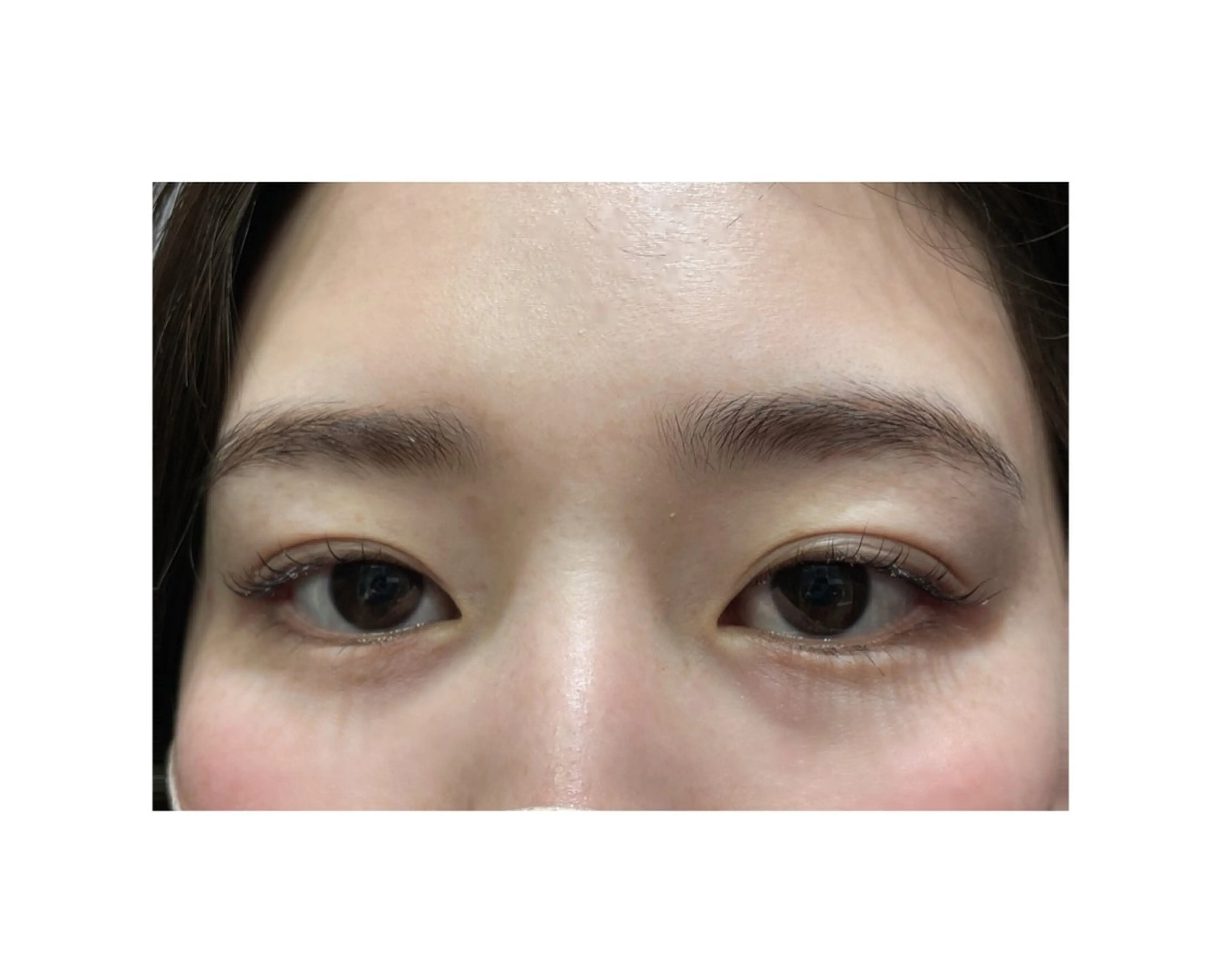 マツエク・マツパ cure所属・井上 真里奈のヘアスタイル