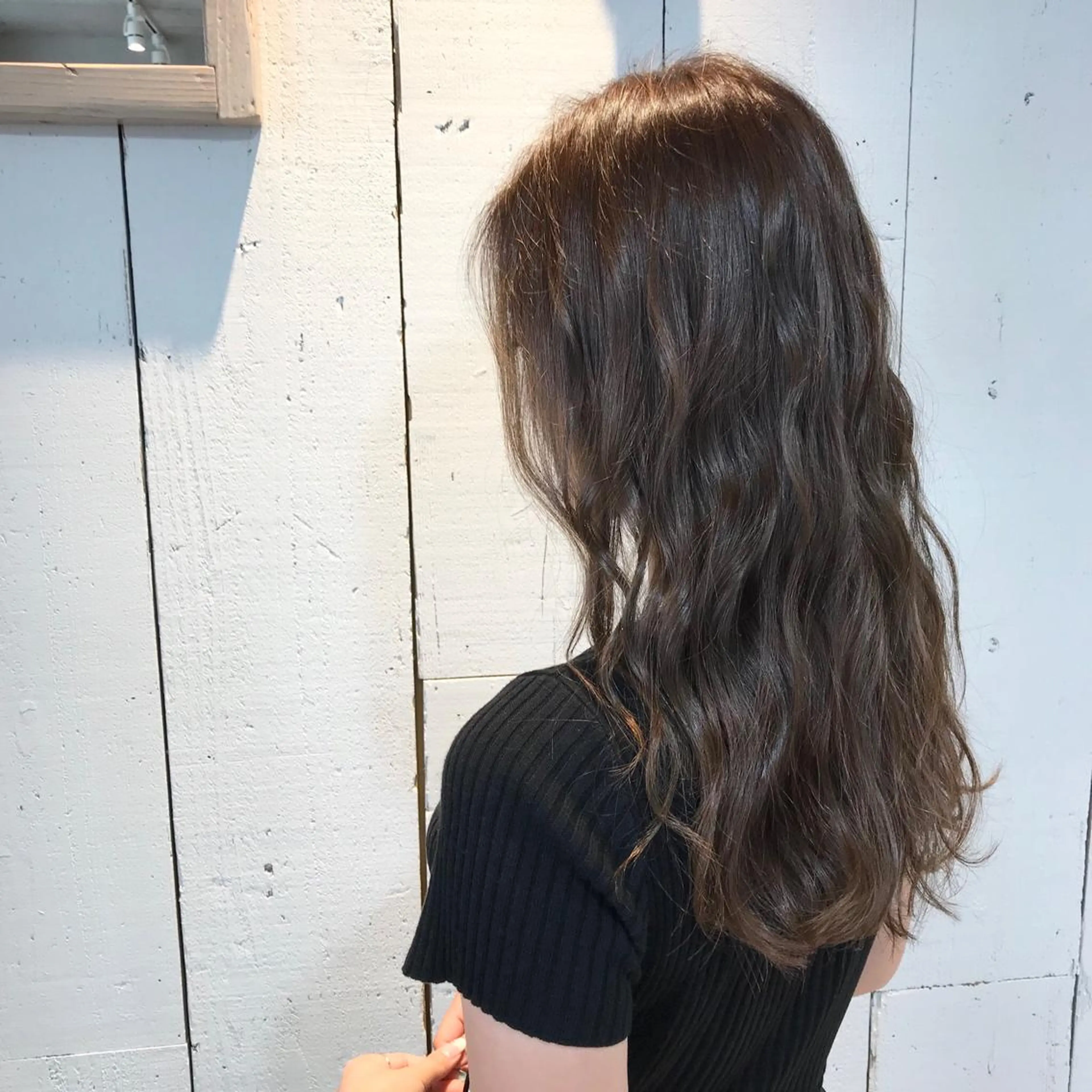 ロング カラー ヘアカラー しのはら まどかのヘアスタイル