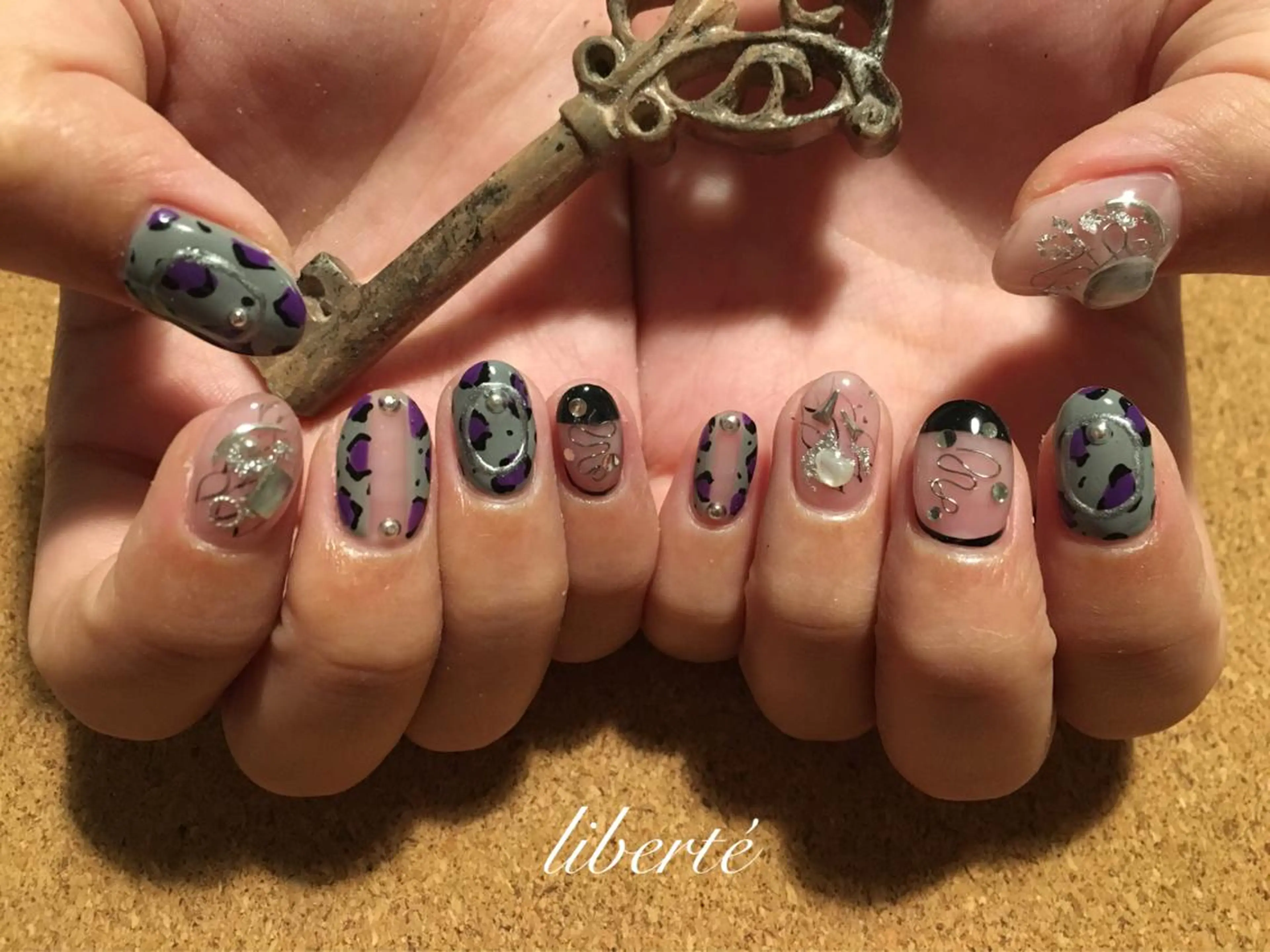 ネイル liberté (リベルテ)のネイルデザイン