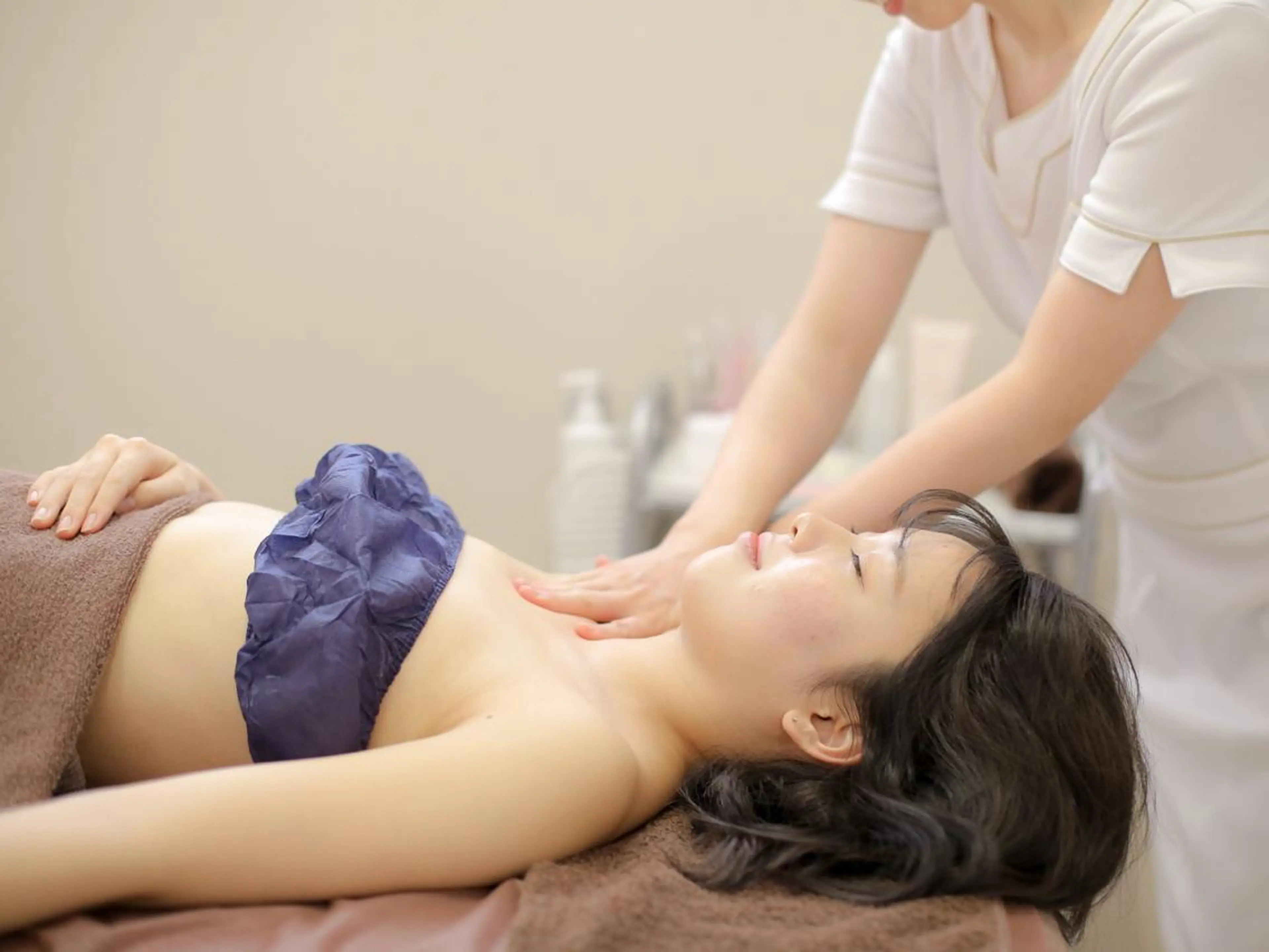 【トリートメント付き】大人気！光豊胸 ☆《医師監修容液》理想のふわっふわ！マシュマロバストへの写真