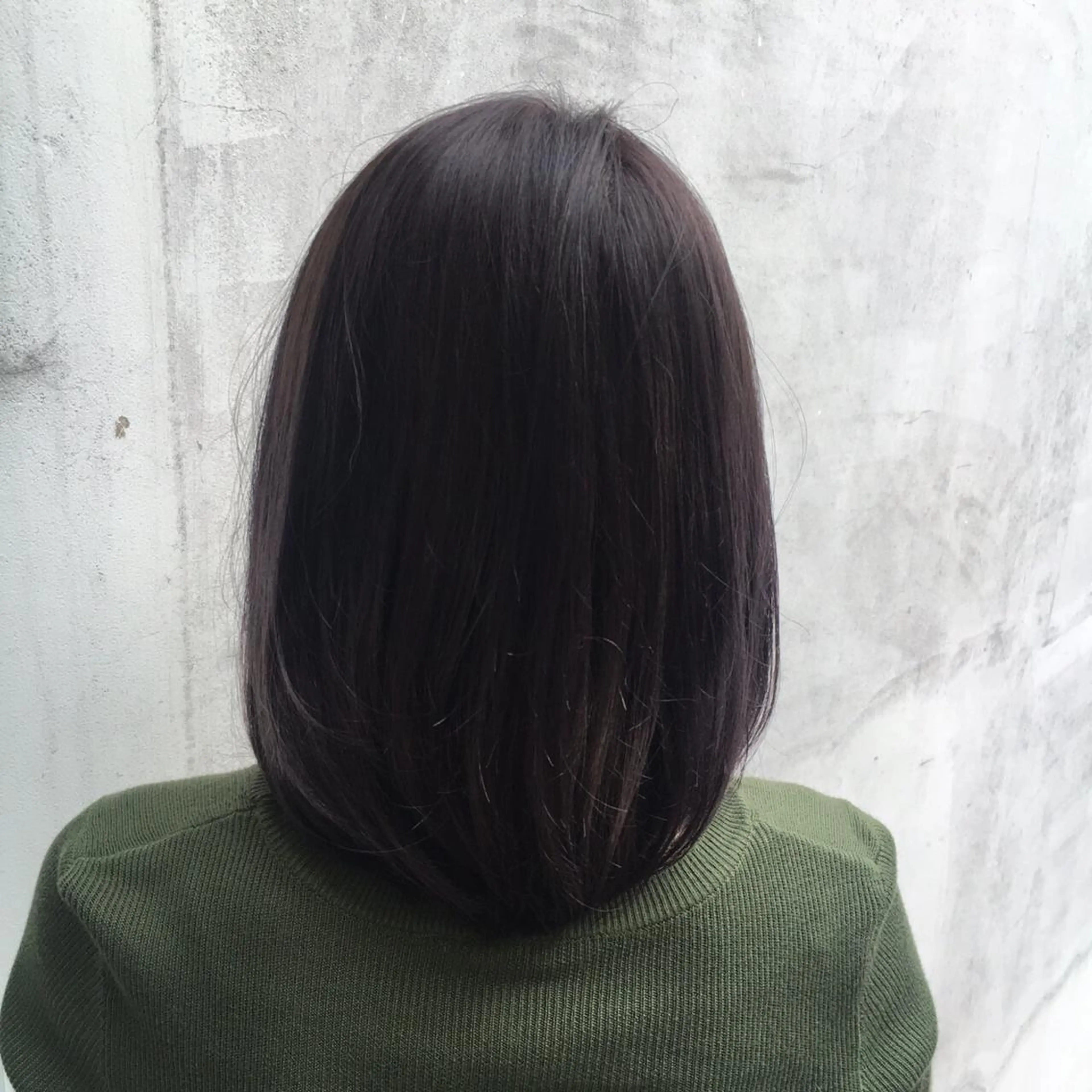 カラー バイオレットカラー PLATINA所属・上田 ヒロツグのヘアスタイル