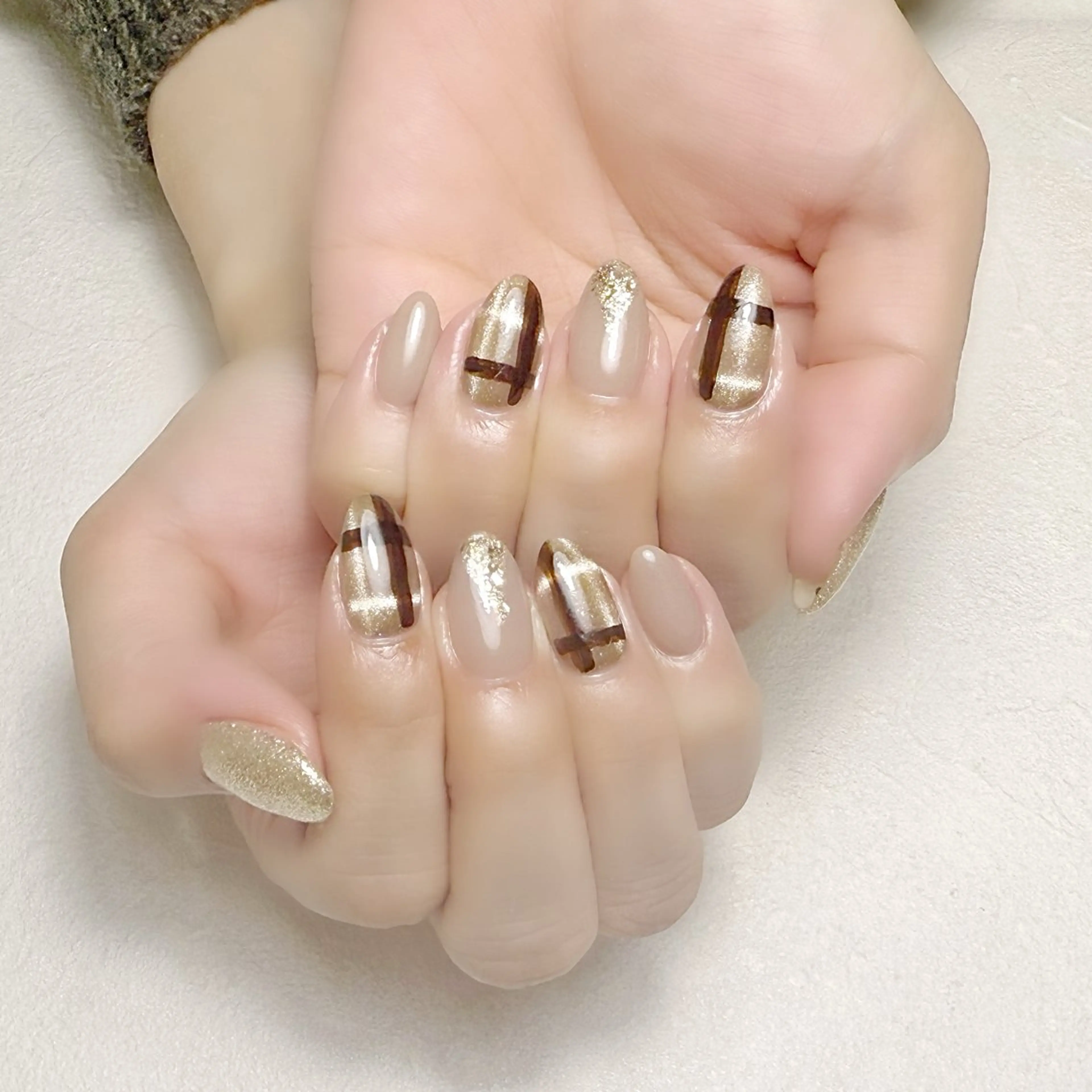 ネイル ラメ(グリッター) マグネットネイル 冬ネイル rouse nail RISATOのネイルデザイン