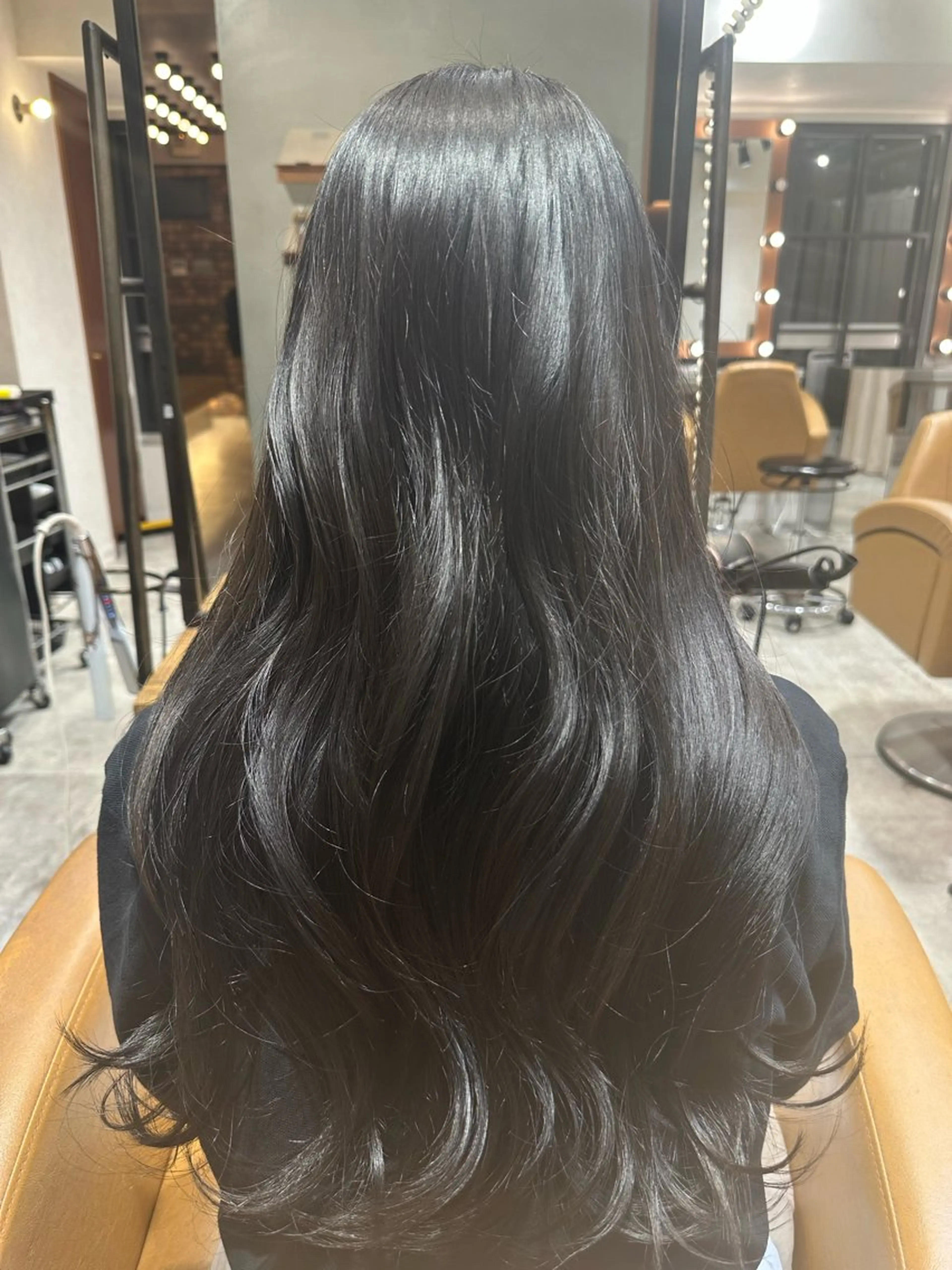 ロング カラー ダークグレー ダークグレージュ グレージュ レイヤー/艶髪/ 髪質改善/YUYAのヘアスタイル