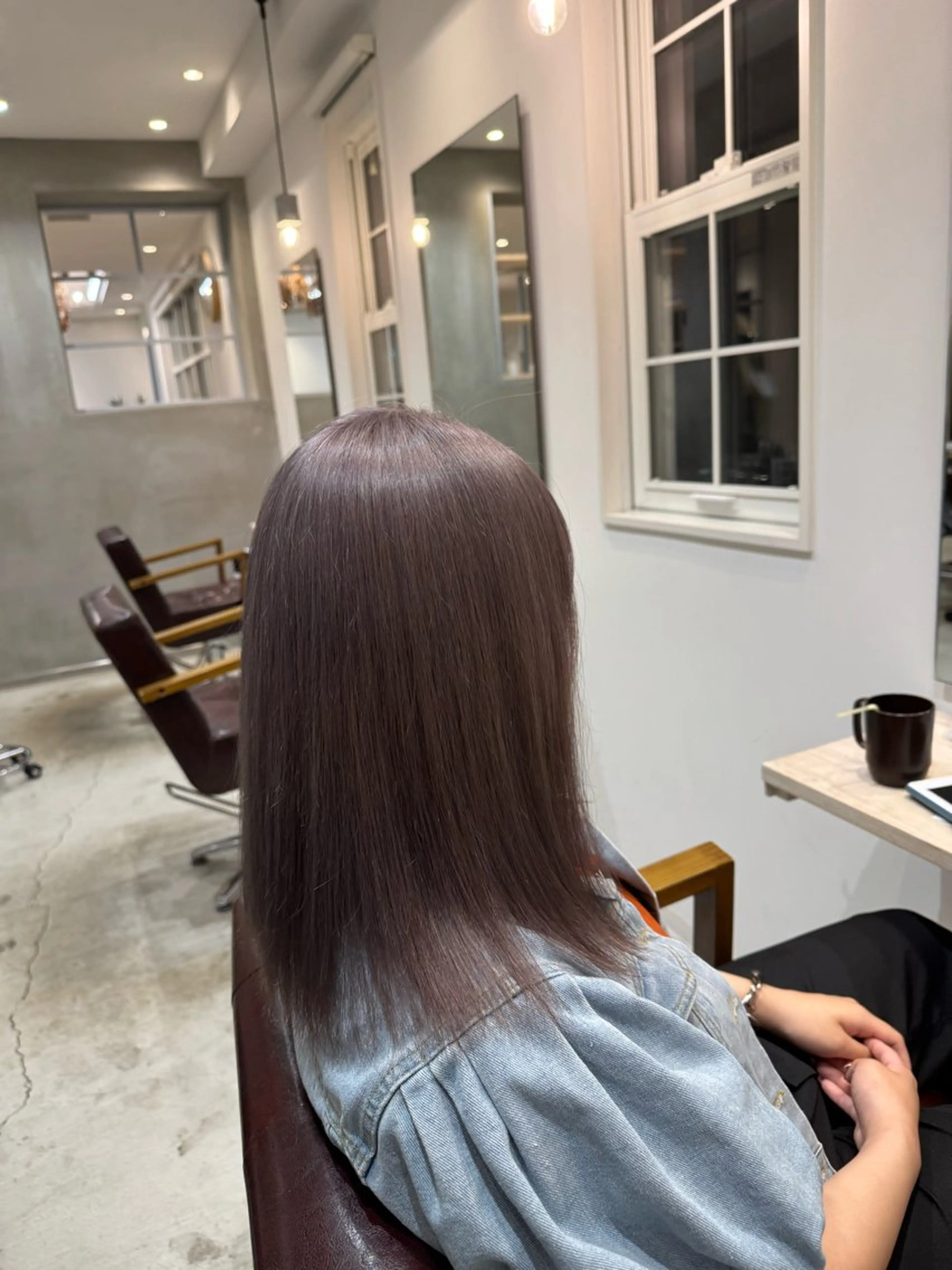 セミロング カラー セミロングパーマ バレイヤージュ ベージュカラー ブリーチ ブロンド hono🐬カラー 特化/ハイトーンのヘアスタイル