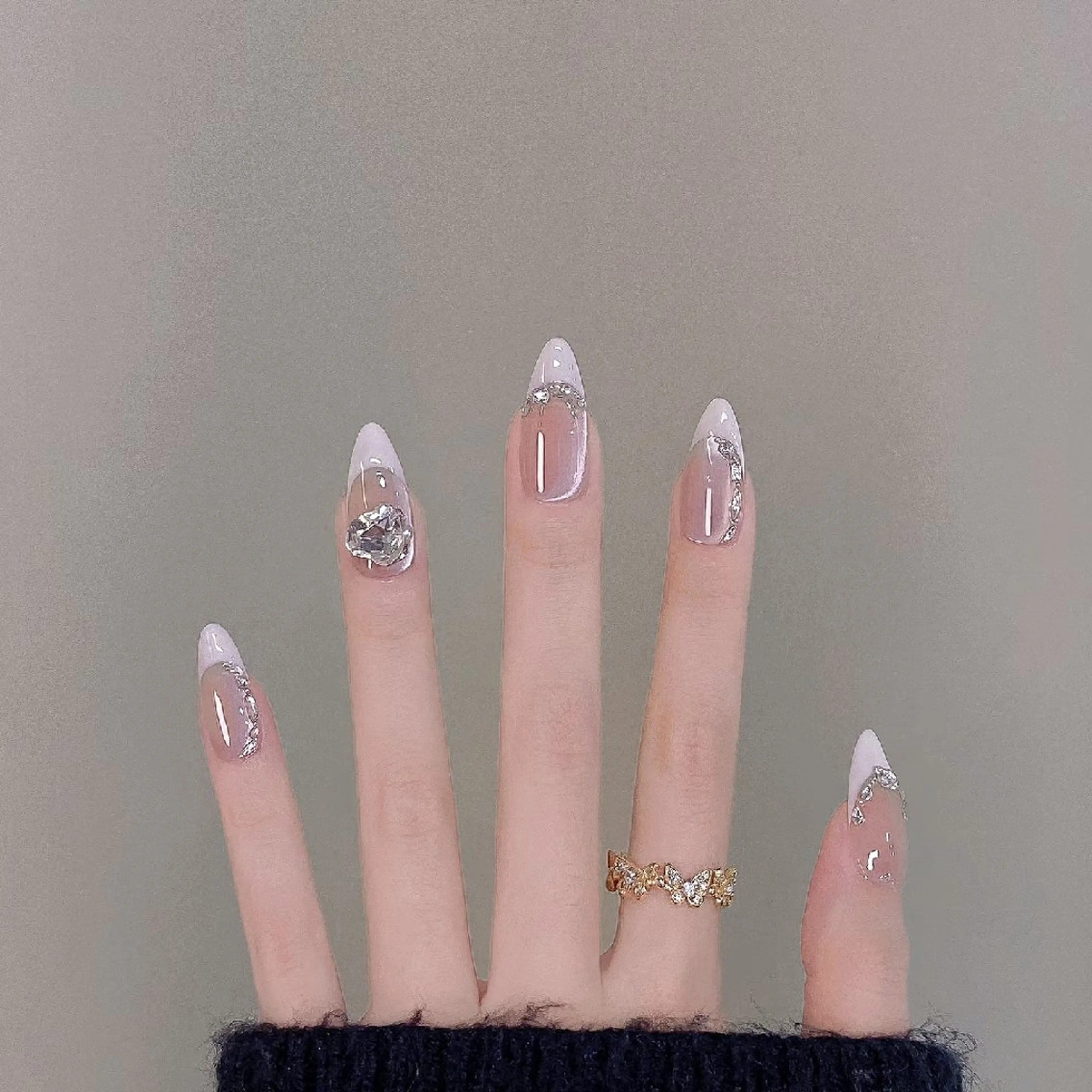 ネイル 鈴木 彩星のネイルデザイン