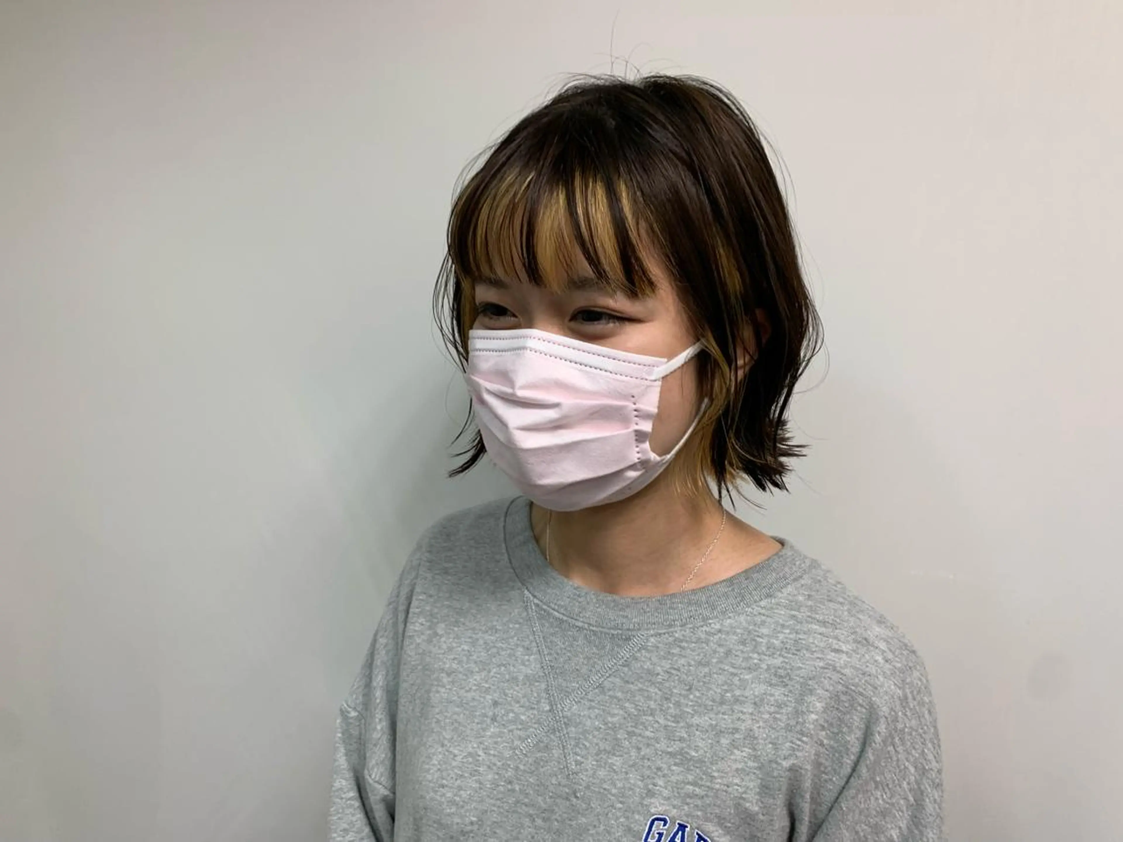 ショート ウスイマイコ カット/ケアカラーのヘアスタイル