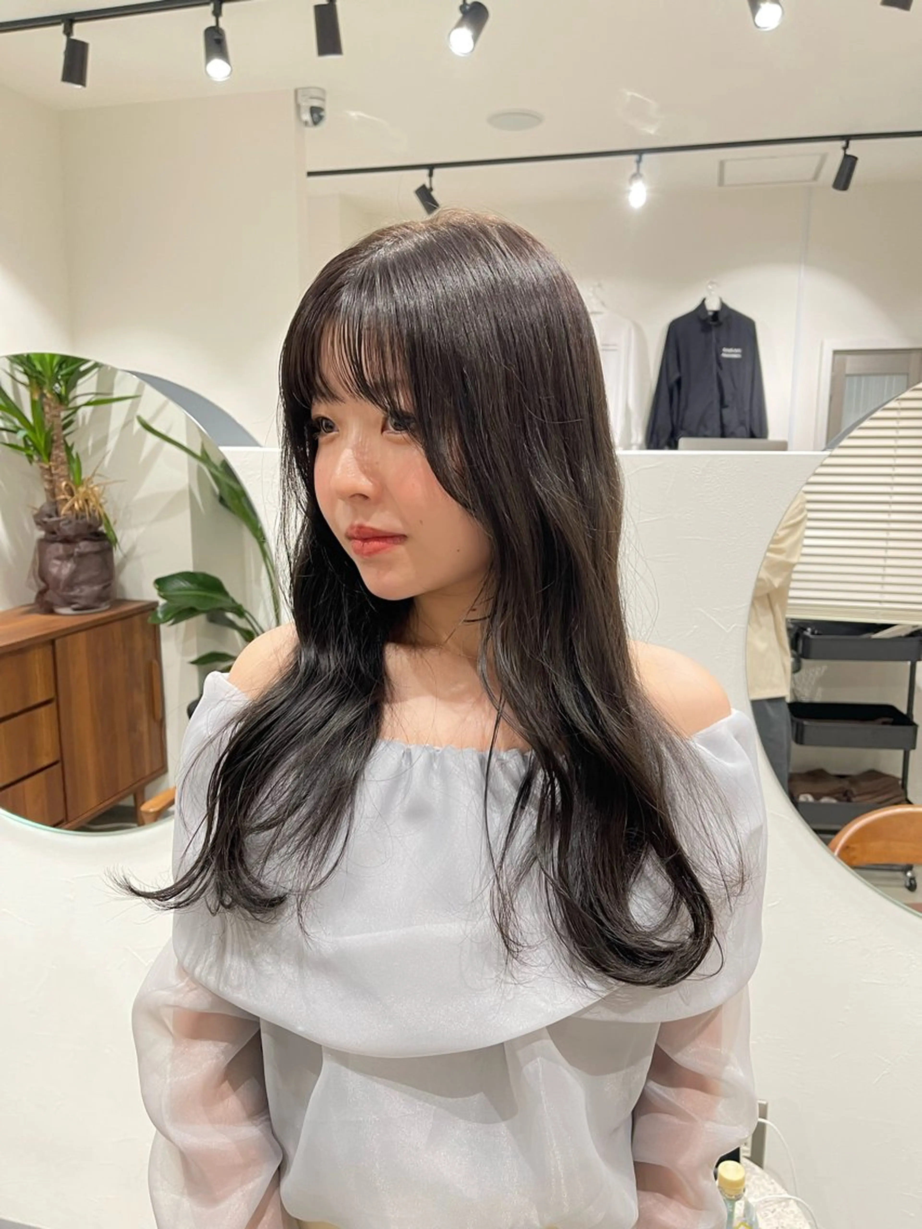 カラー グレージュ オリーブグレージュ オリーブグレー ヘアカラー ボブ/レイヤー /河内温太のヘアスタイル