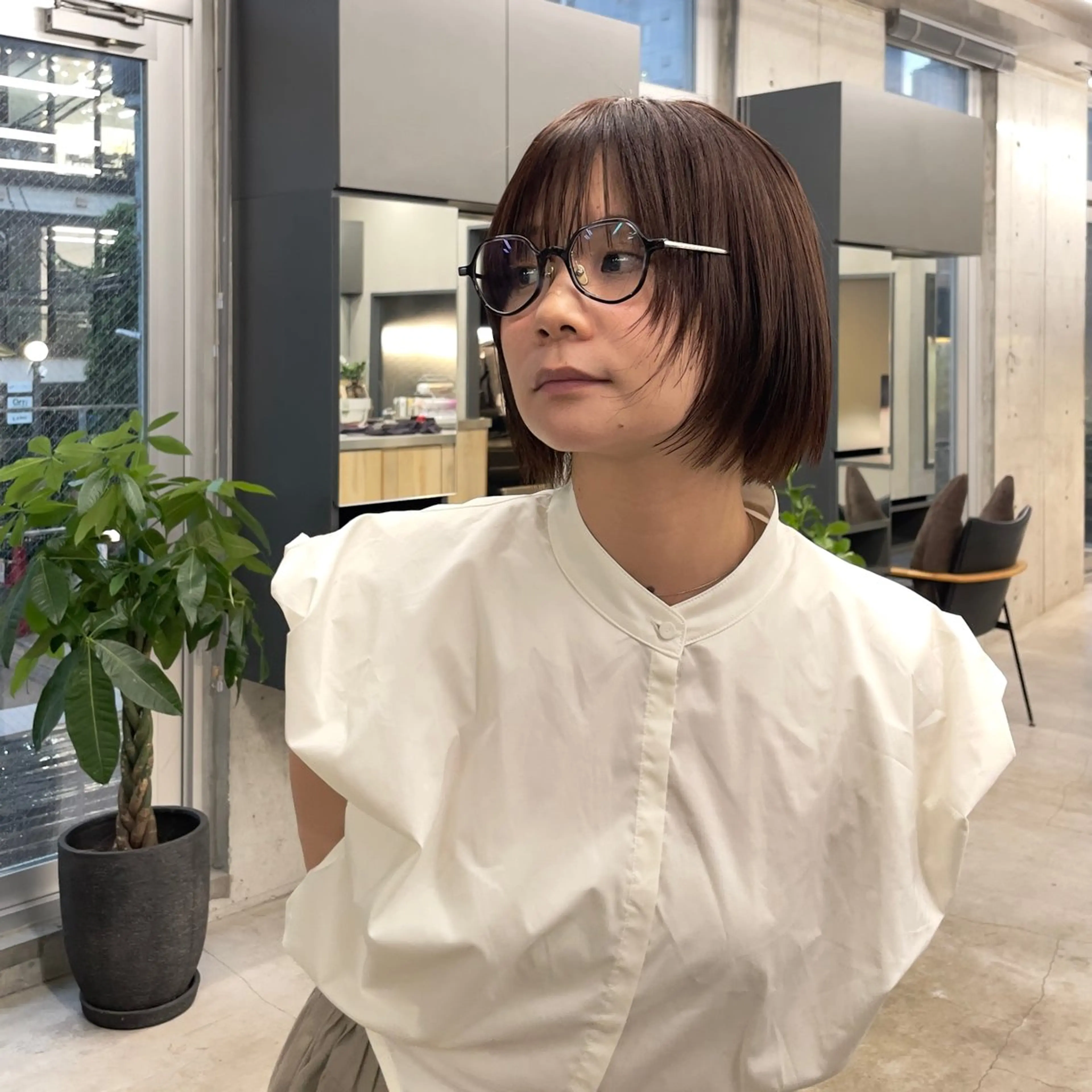 ショート カット ヘアカラー トリートメント 【ブリーチ1回】 薬剤ヲタクひろのヘアスタイル