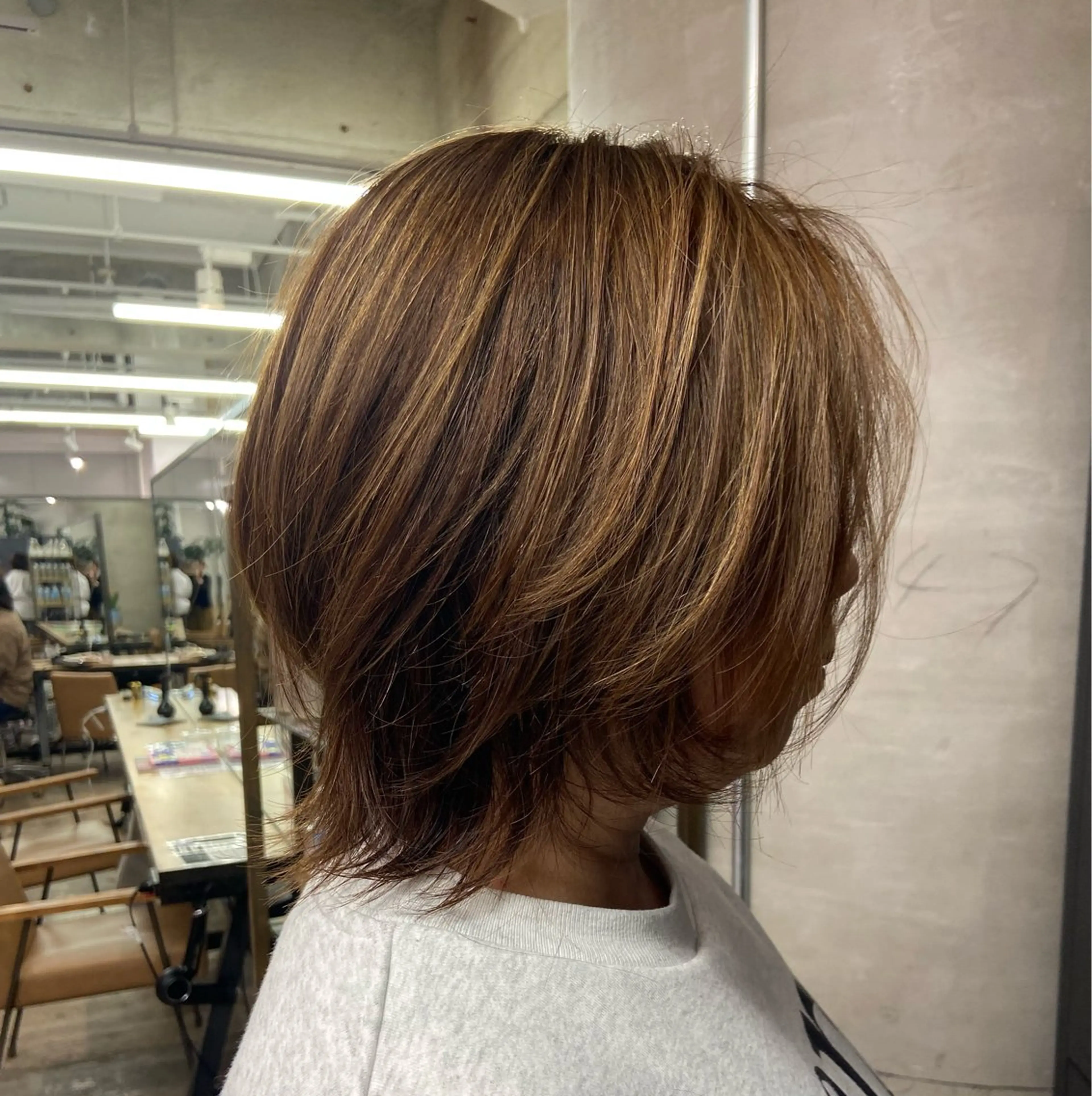 ミディアム lmano所属・豊島 陽子のヘアスタイル
