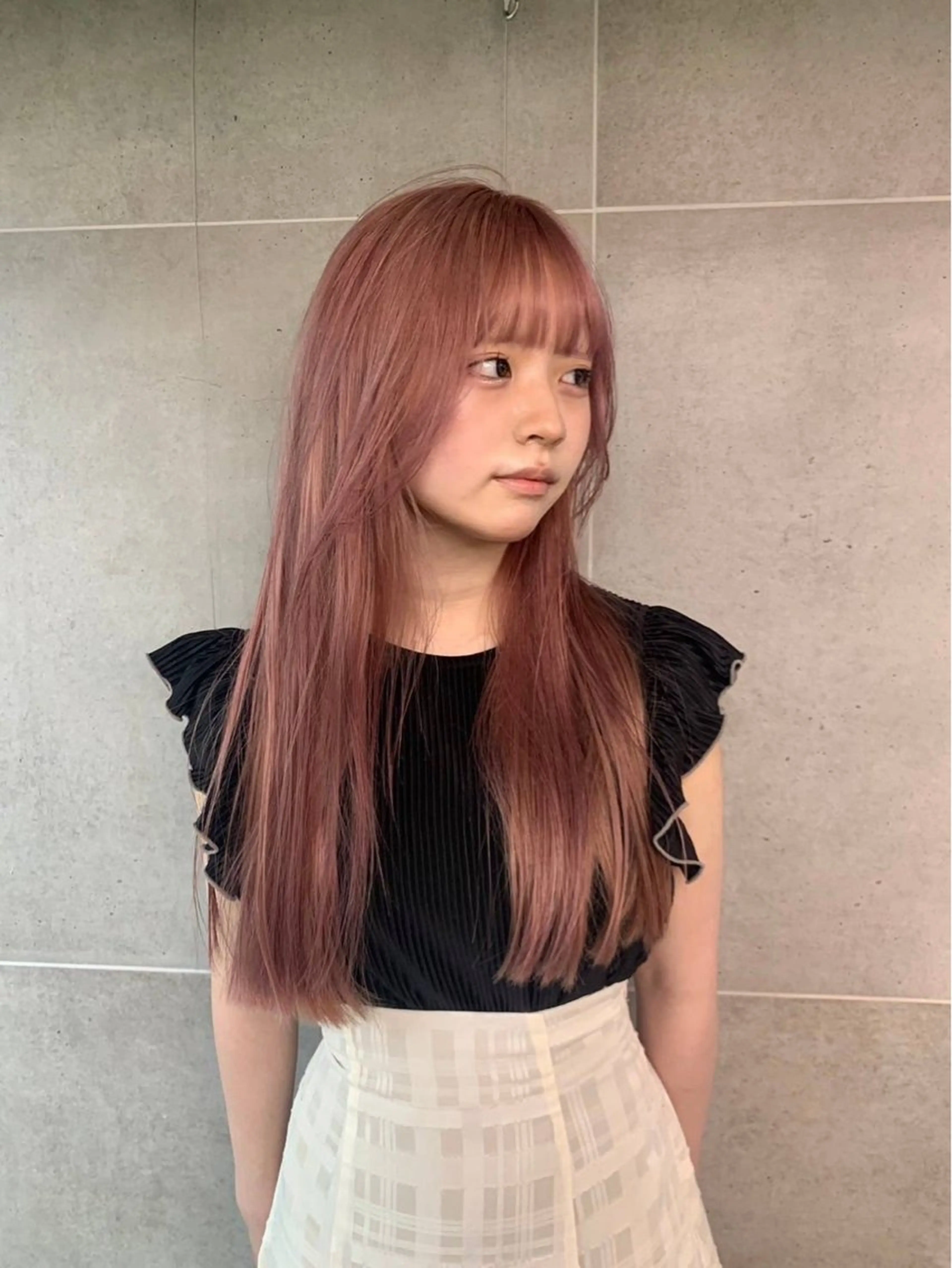 ロング カラー ベージュカラー ブリーチ ピンクカラー ピンクパープル ピンクベージュ ヘアカラー トリートメント THE./ブリーチ 透感カラー/髪質改善のヘアスタイル