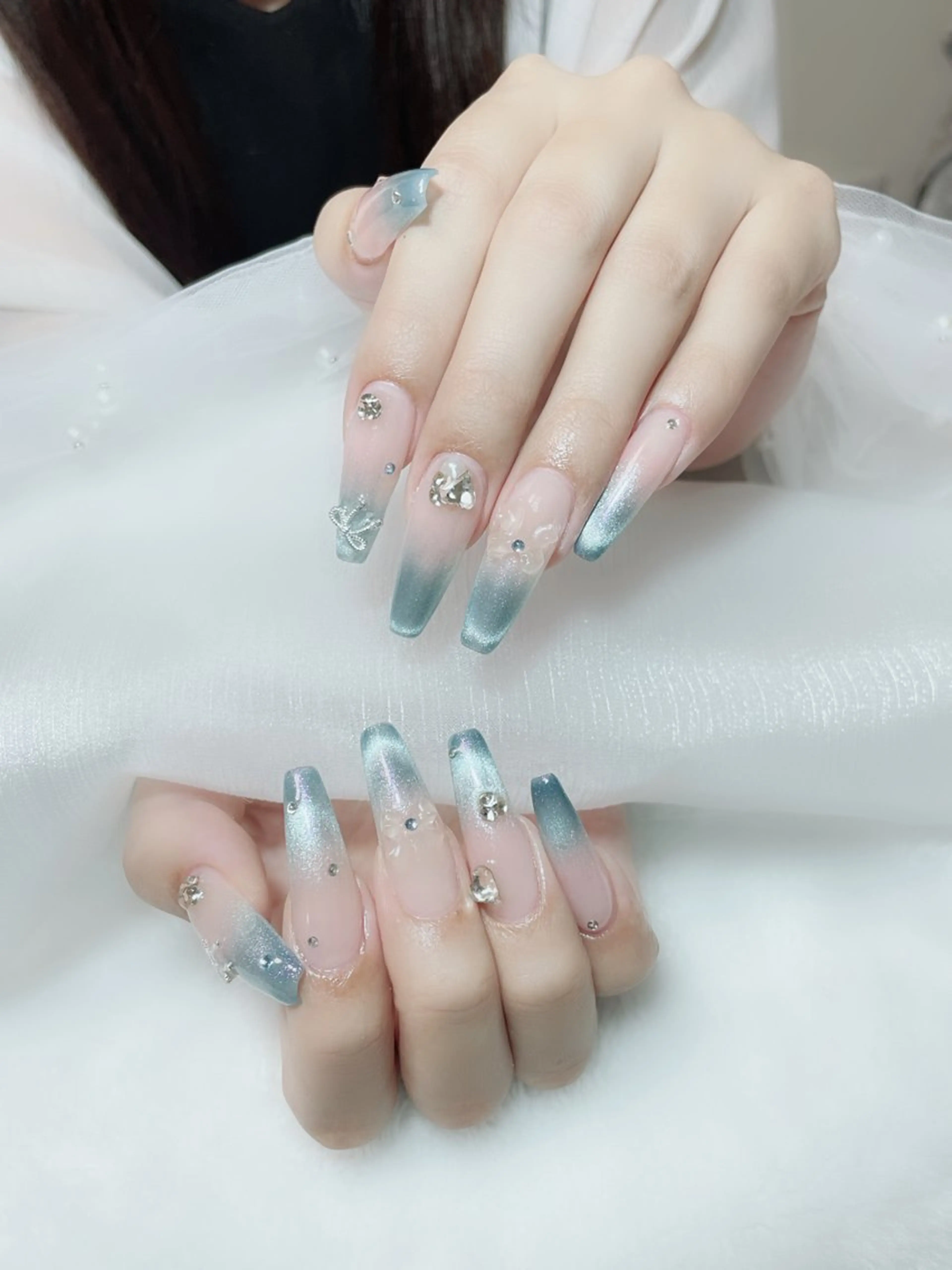 ネイル ブルー 長さ出し Amina nail salonのネイルデザイン