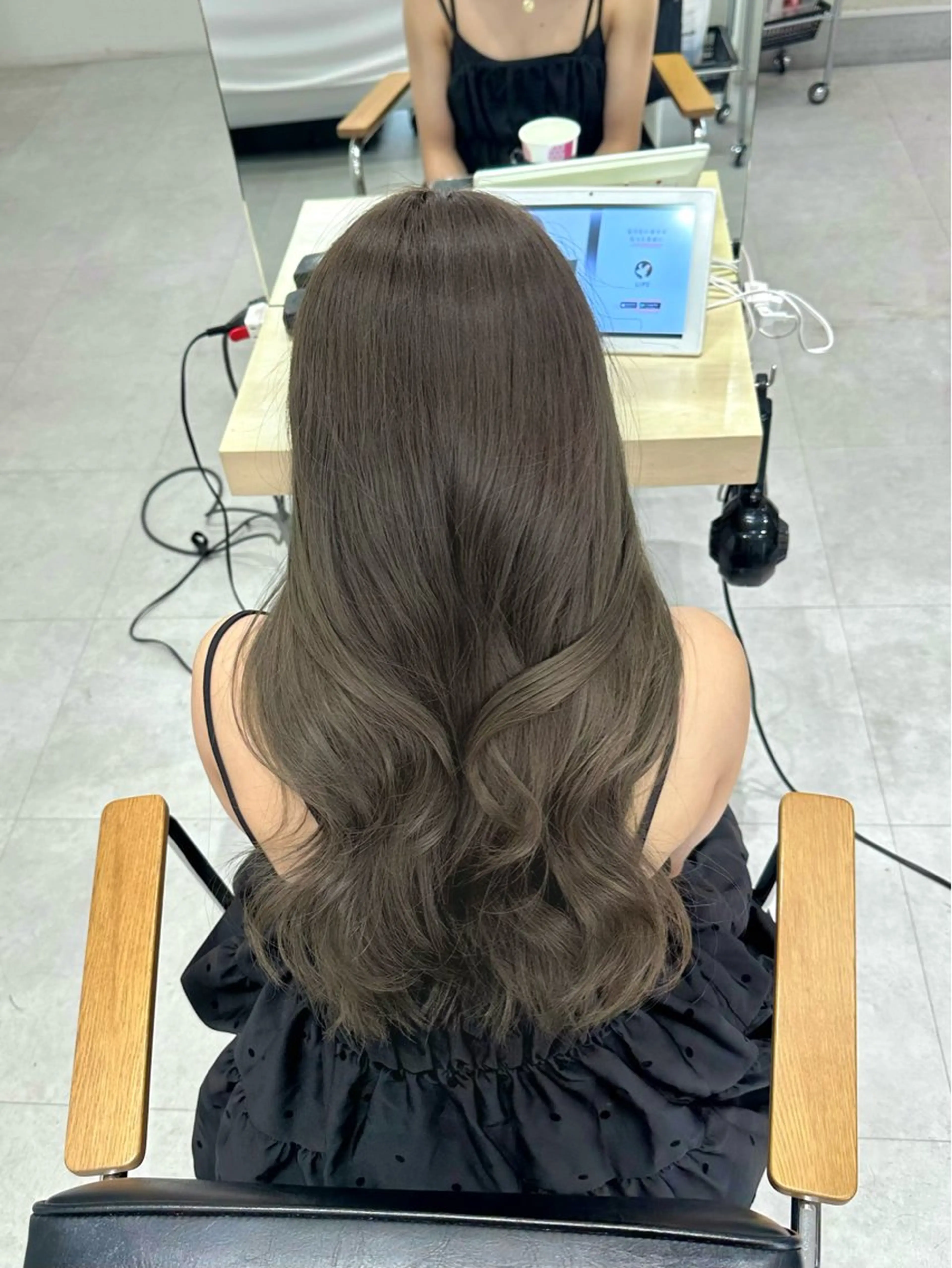 ロング カラー グレージュ Rei /透明感×韓国ヘアのヘアスタイル