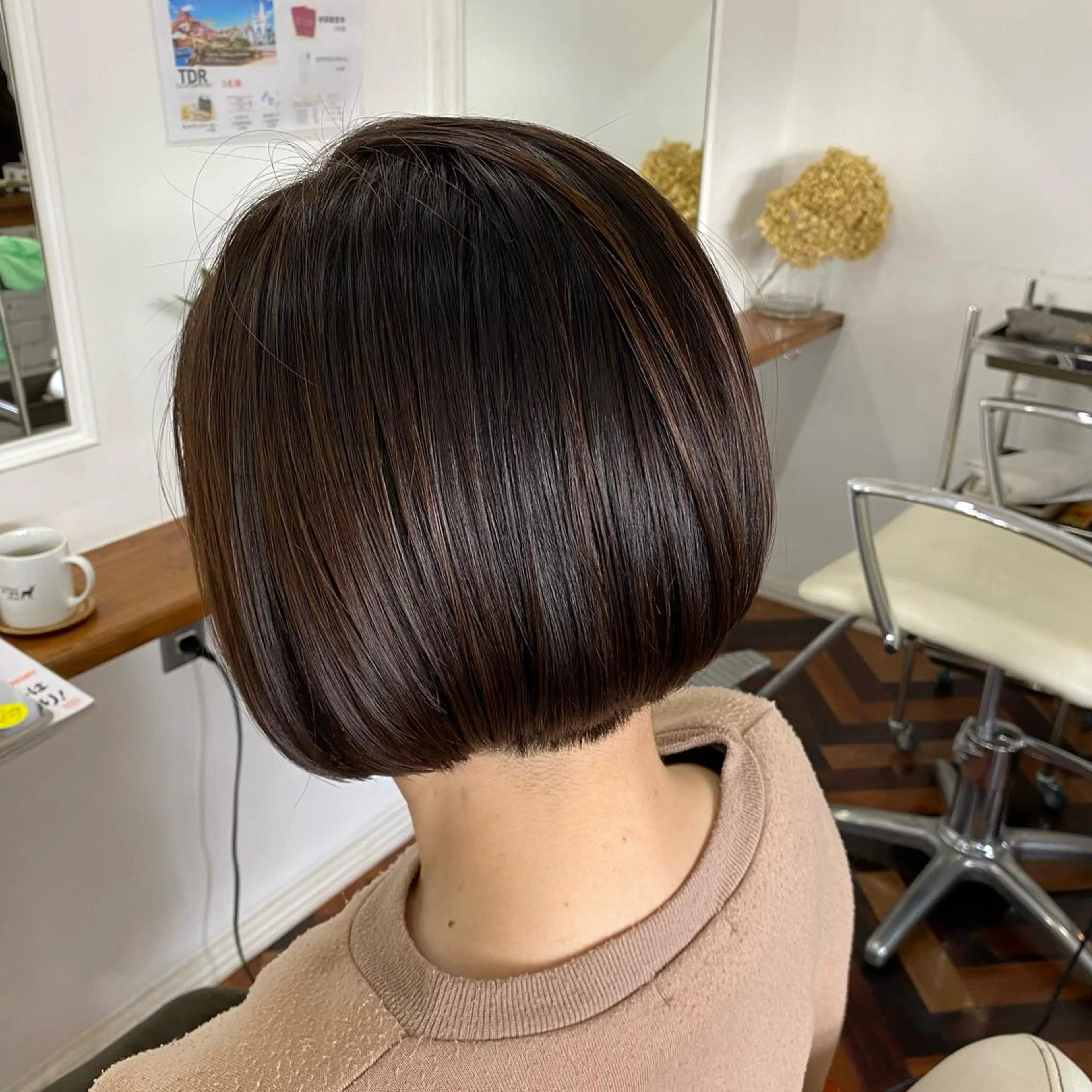 ショート カラー ブラウンカラー カット ヘアカラー トリートメント Kazaoka Saraのヘアスタイル