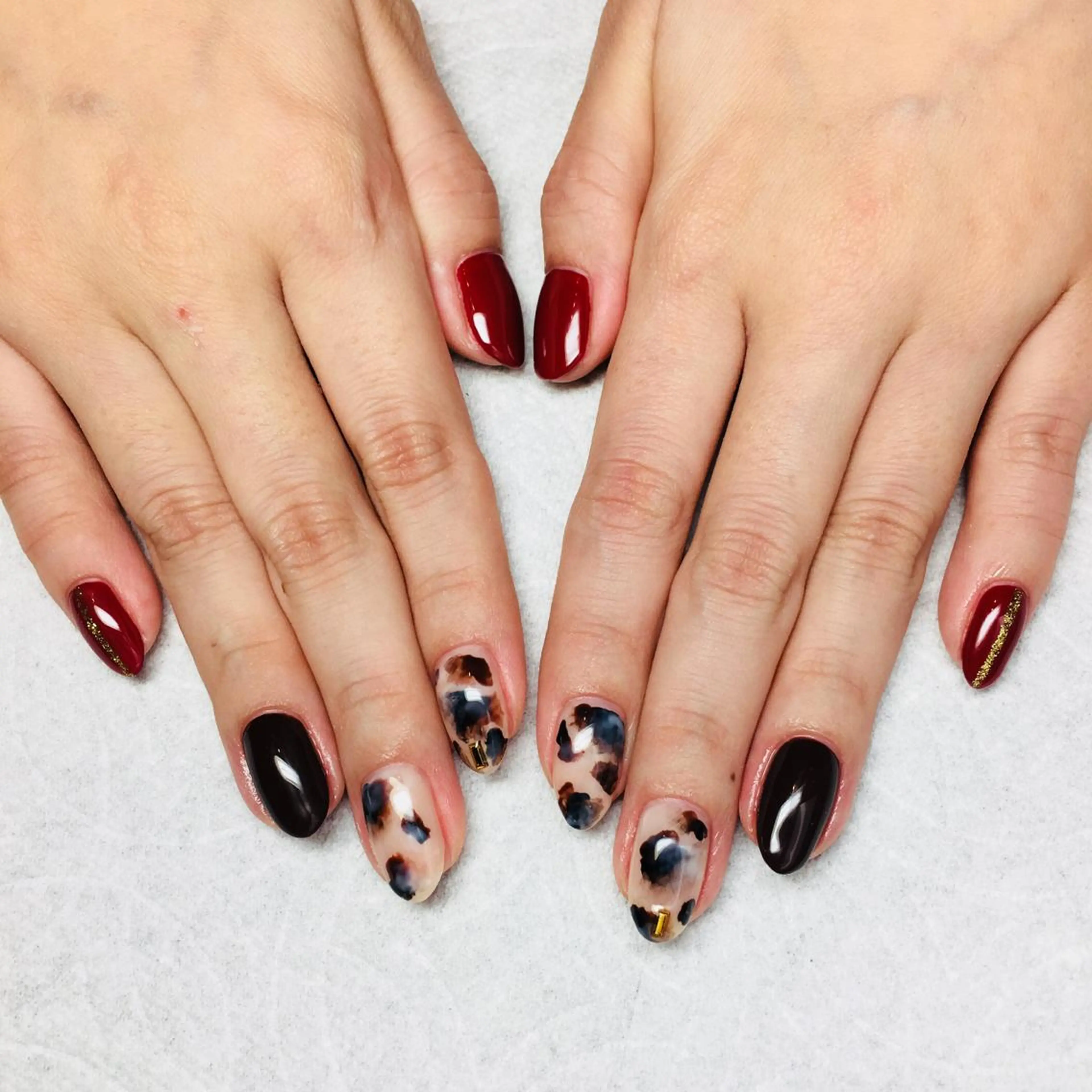 ネイル 持ち込み THECOLORS所属・近貞 莉奈のネイルデザイン