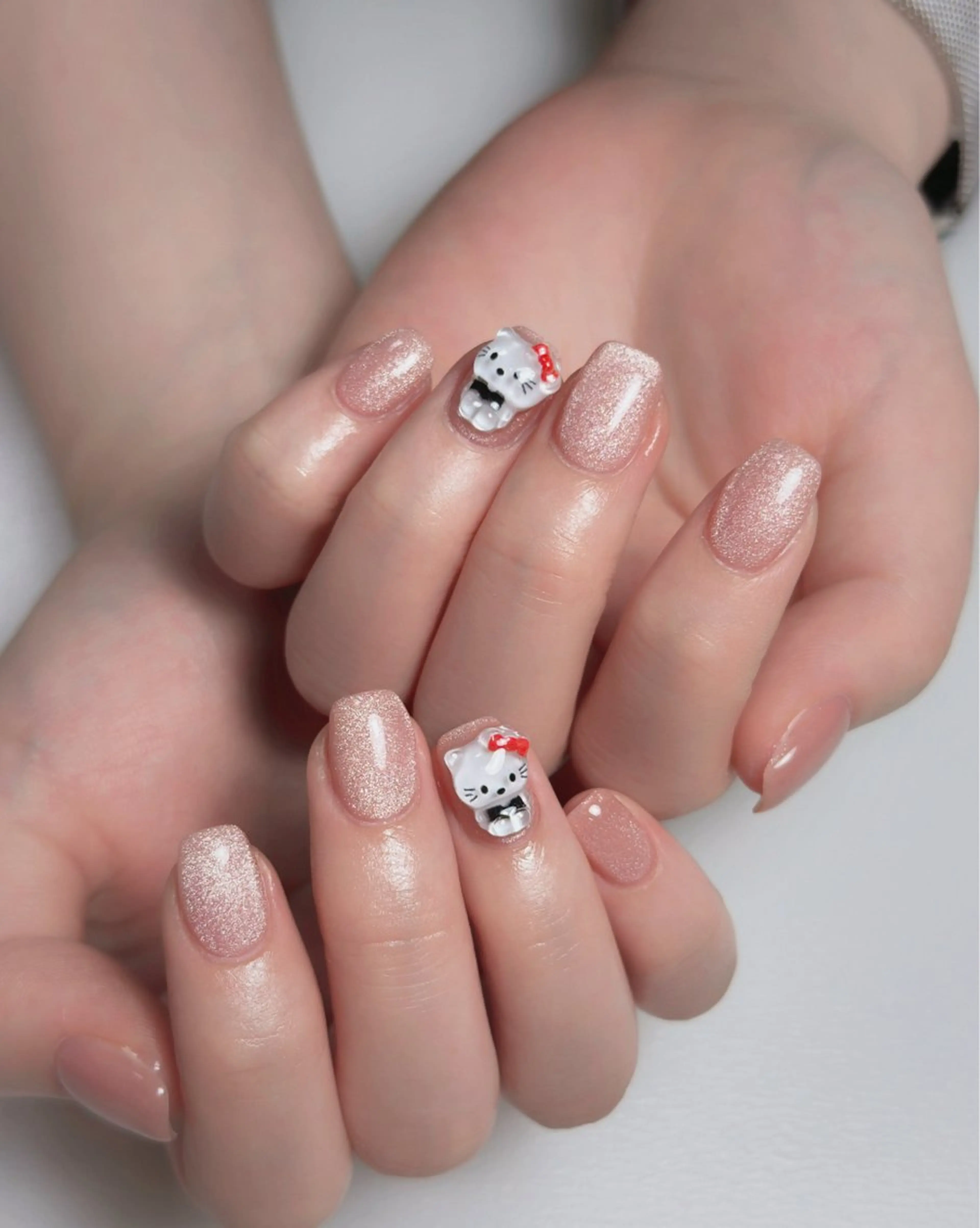 ネイル オーロラネイル 長さ出し フットネイル ラメ(グリッター) ラメグラデーション ハンドネイル 👍thumbs up nail👍のネイルデザイン