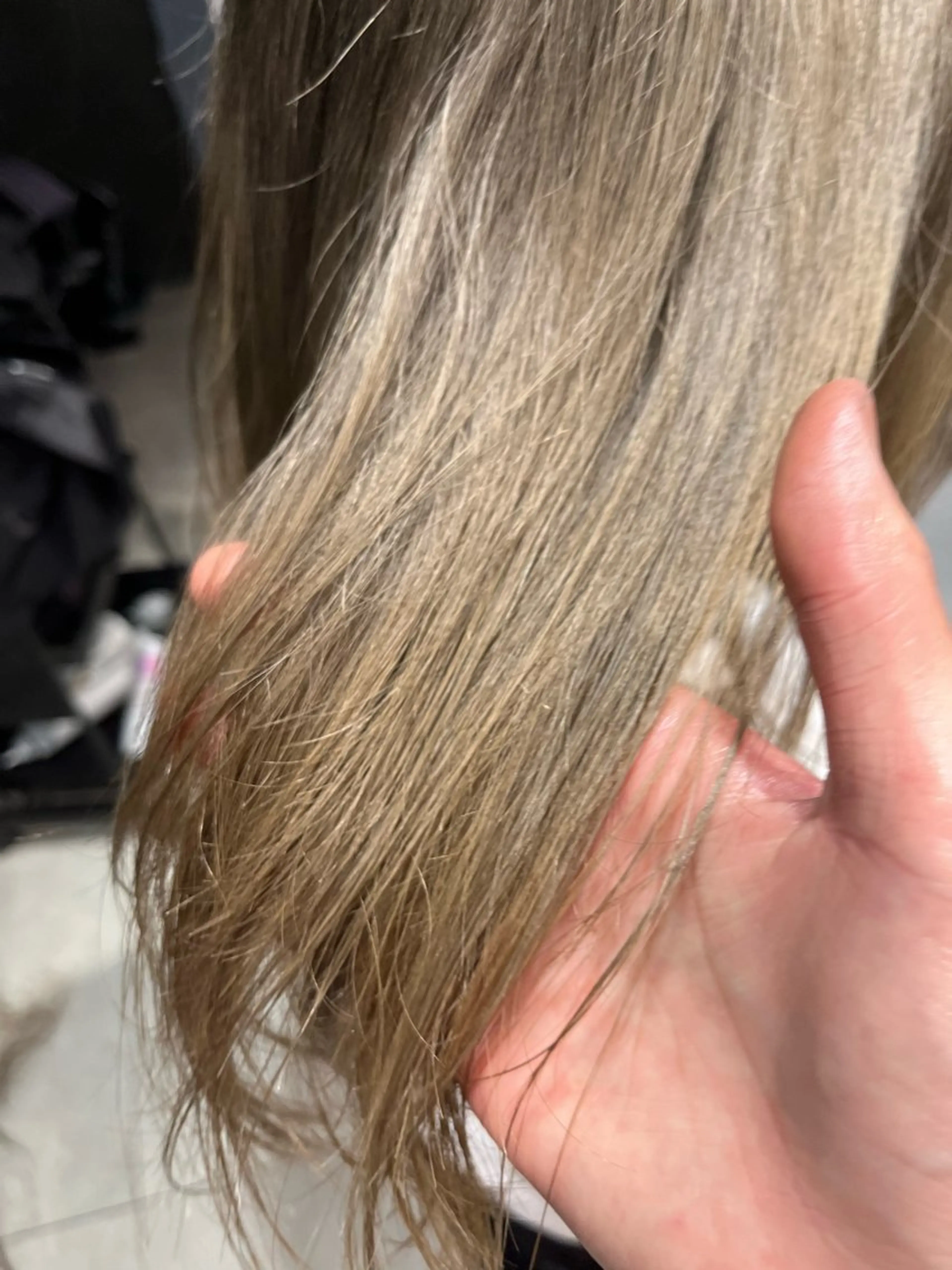 カラー ベージュカラー ブリーチ ミルクティーベージュ NYLON.所属・ブリーチ/縮毛矯正 ❤️‍🔥シンノスケのヘアスタイル