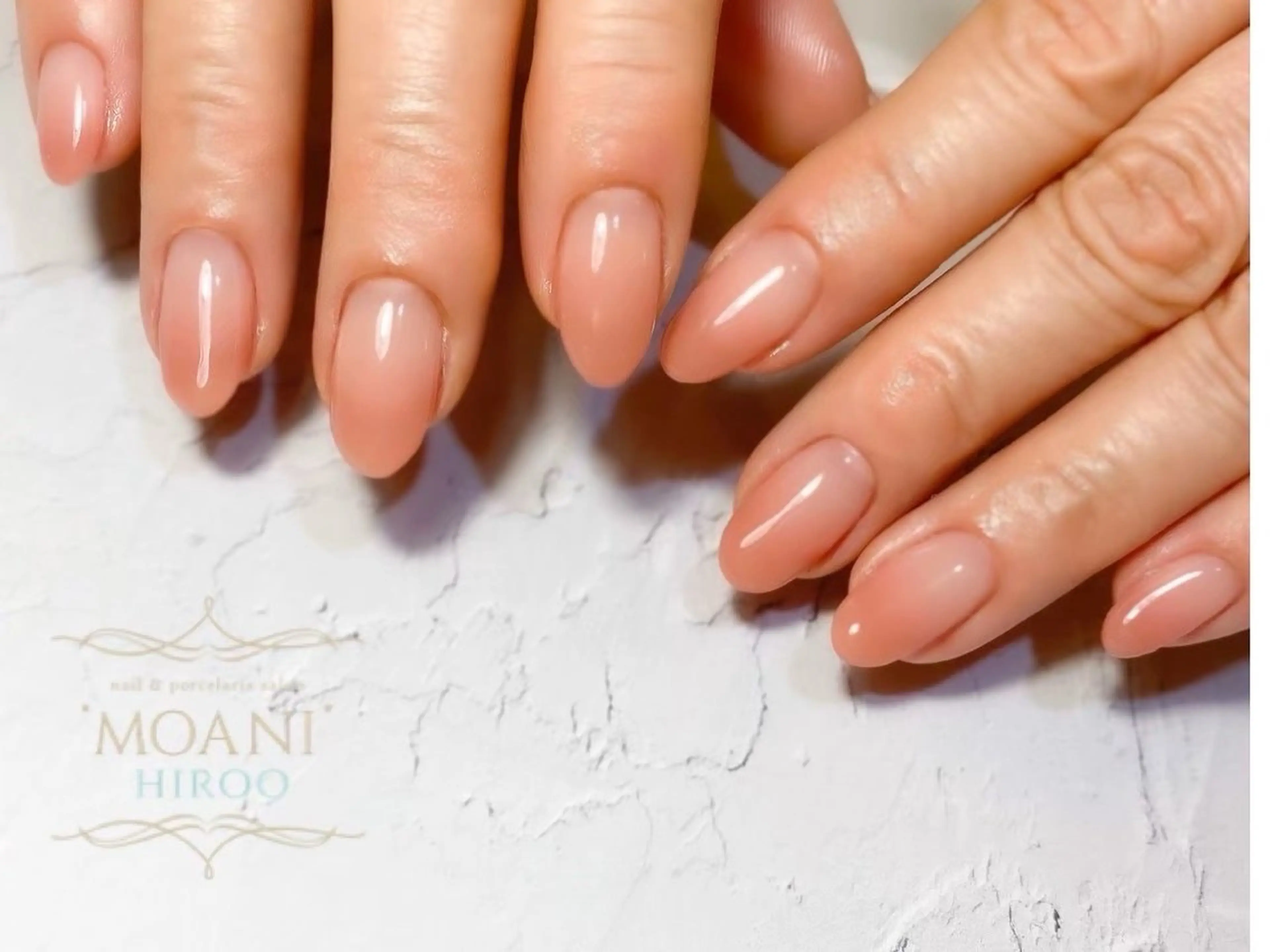 ネイル フィルインネイルサロンMOANIHiroo 恵比寿店所属・NAGAFUCHI HONOKAのネイルデザイン