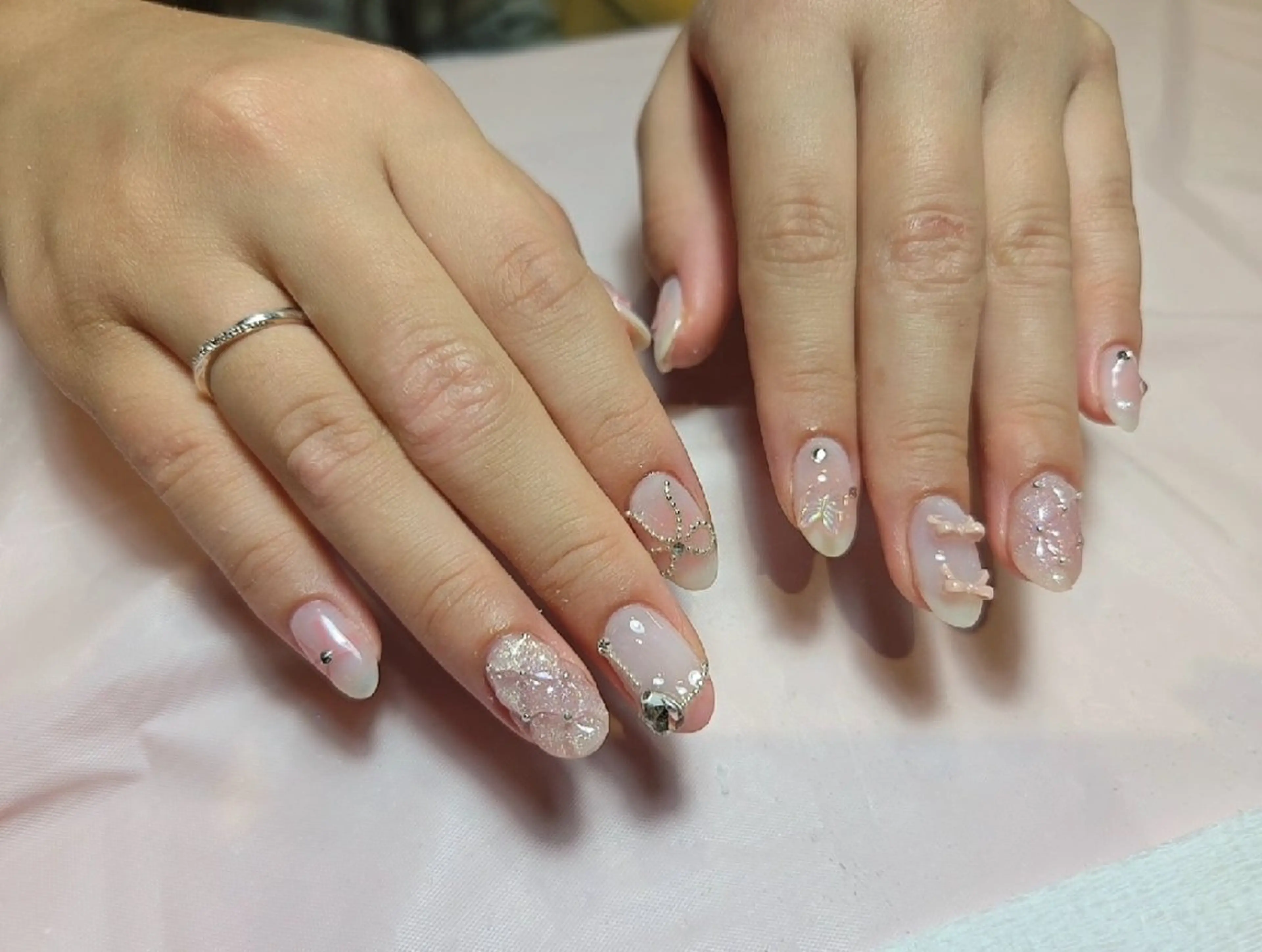 ネイル ガーリー 持ち込み リボン Nude所属・nude | reinaのネイルデザイン