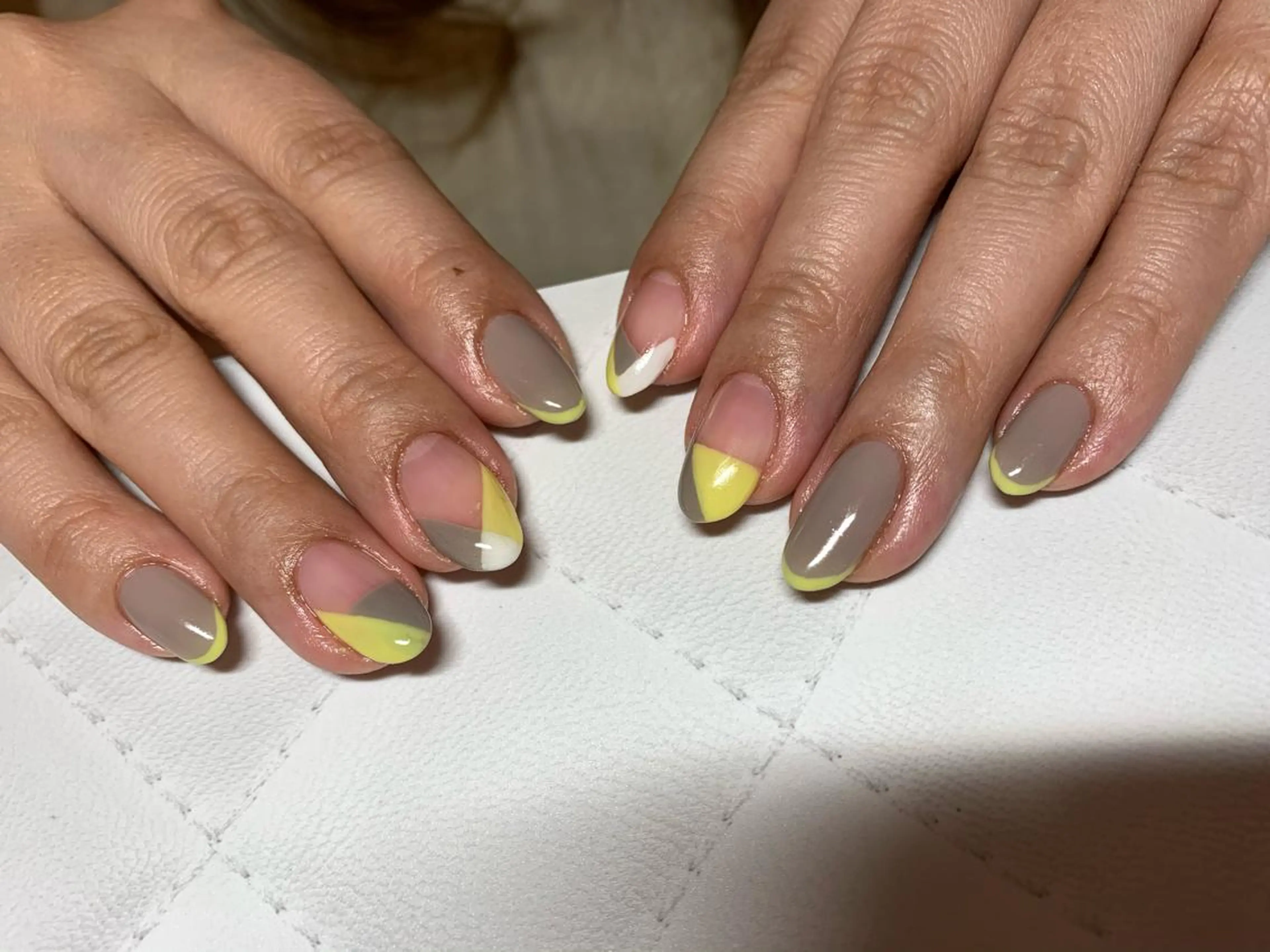 ネイル 髙城 亜紀のネイルデザイン