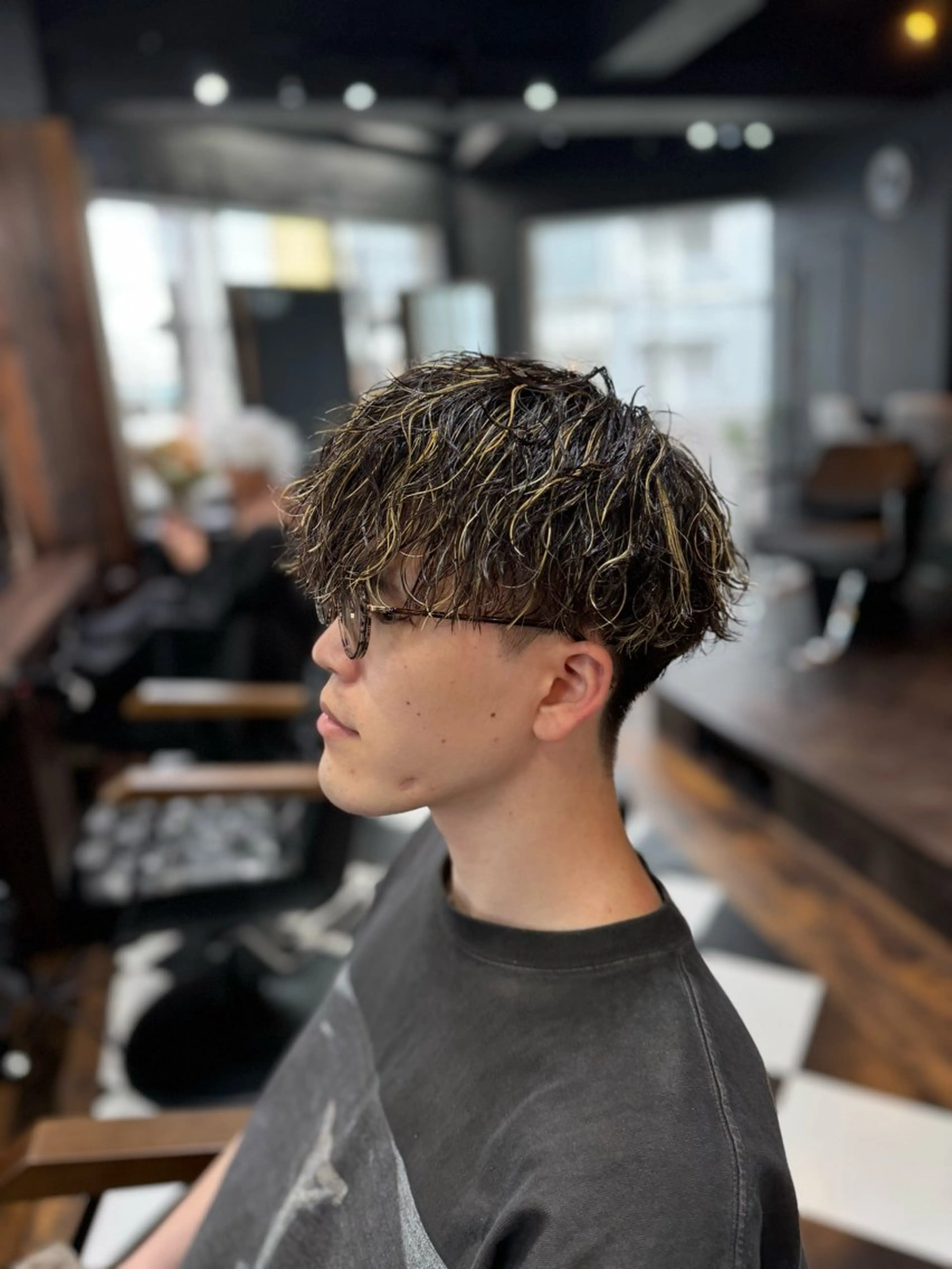 ミディアム カラー パーマ メンズ カット ヘアカラー パーマ トリートメント ヘアセット メンズショート美容師 💈高橋和真💈のヘアスタイル
