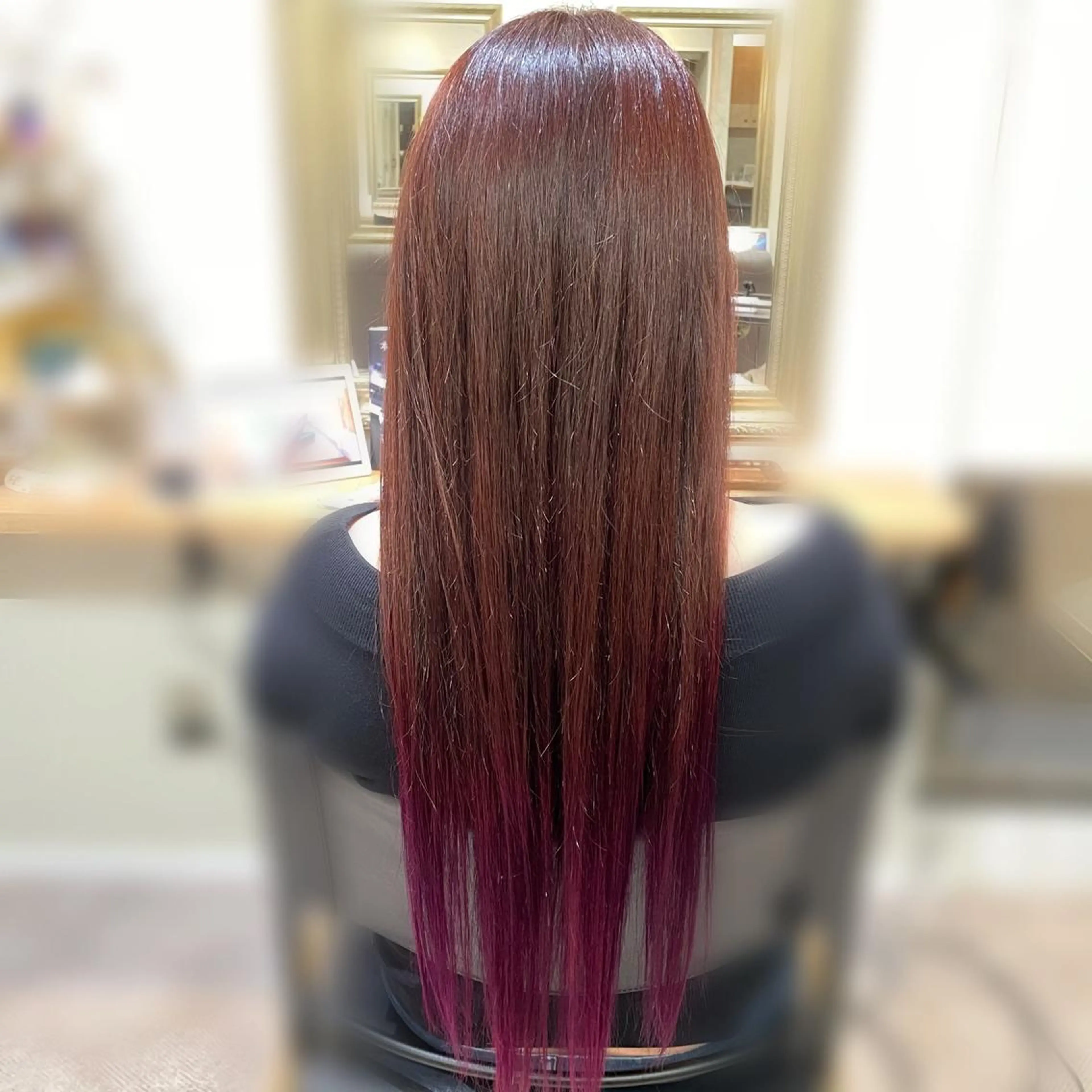 ロング カラー 齋藤 真由のヘアスタイル