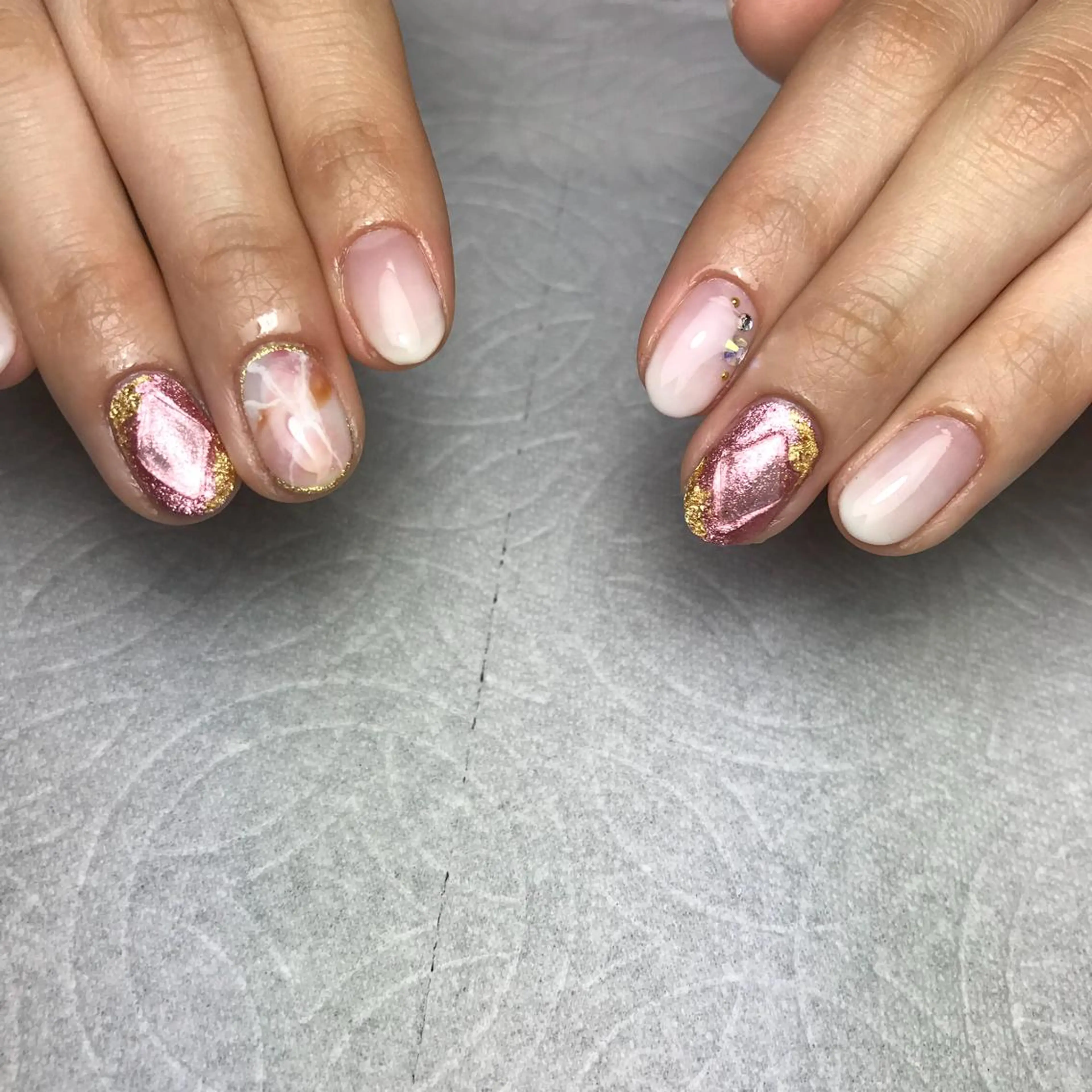 ネイル ハンドネイル COCO+所属・COCO +のエステ・リラクイメージ