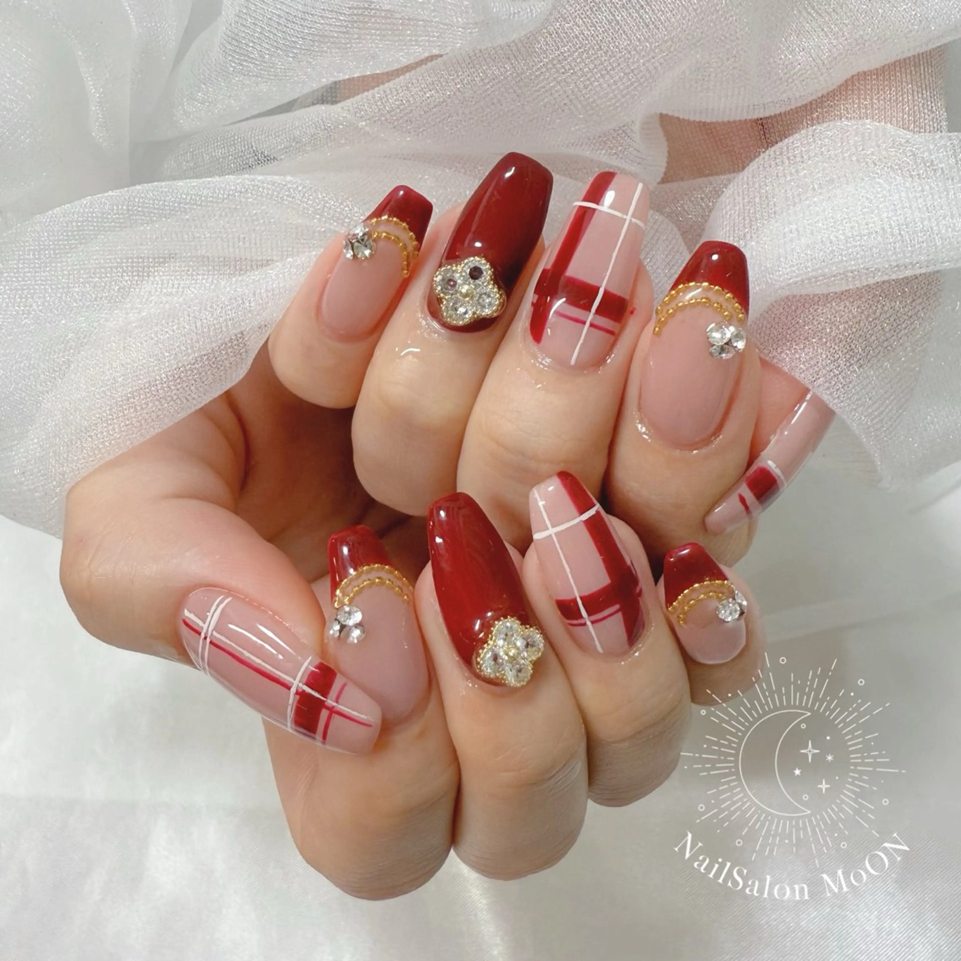 ネイル ハンドネイル ハンドケア MoON...❤︎ MeGuのネイルデザイン