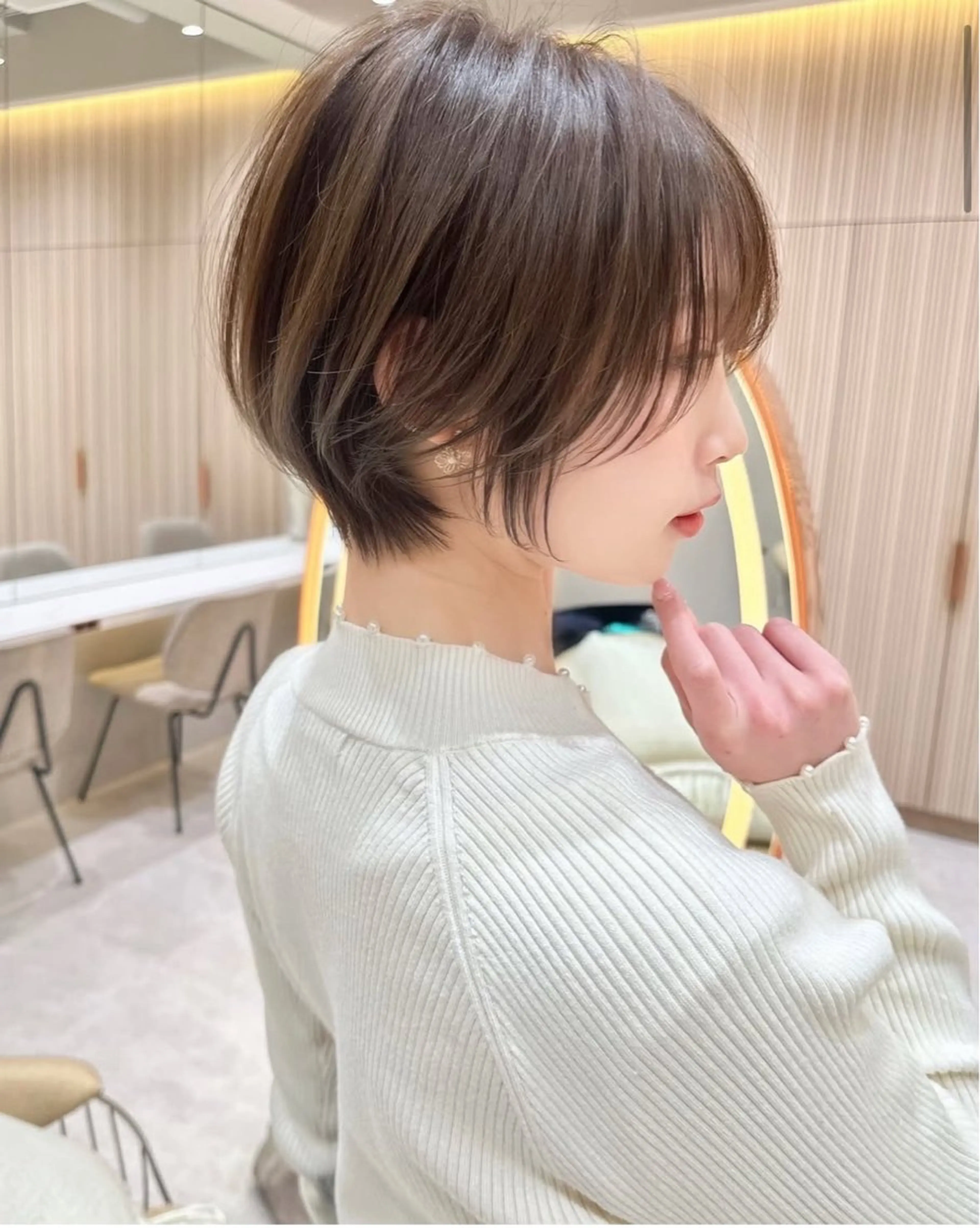 ショート カラー 森田花菜/栄/透明感 グレージュ/艶カラーのヘアスタイル