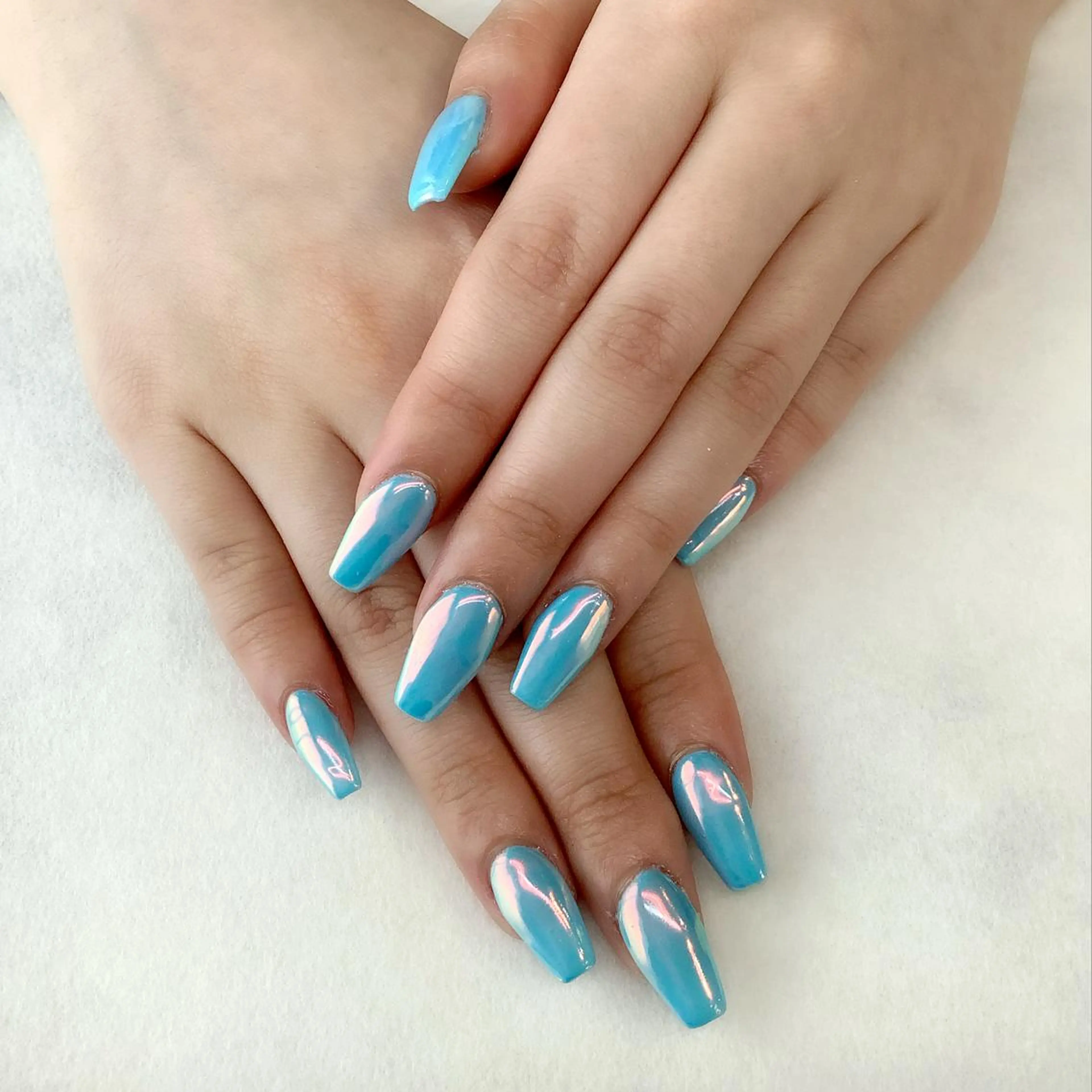 ネイル ミラーネイル ハンドネイル 💎🐰 saki. m 🐰💎のネイルデザイン